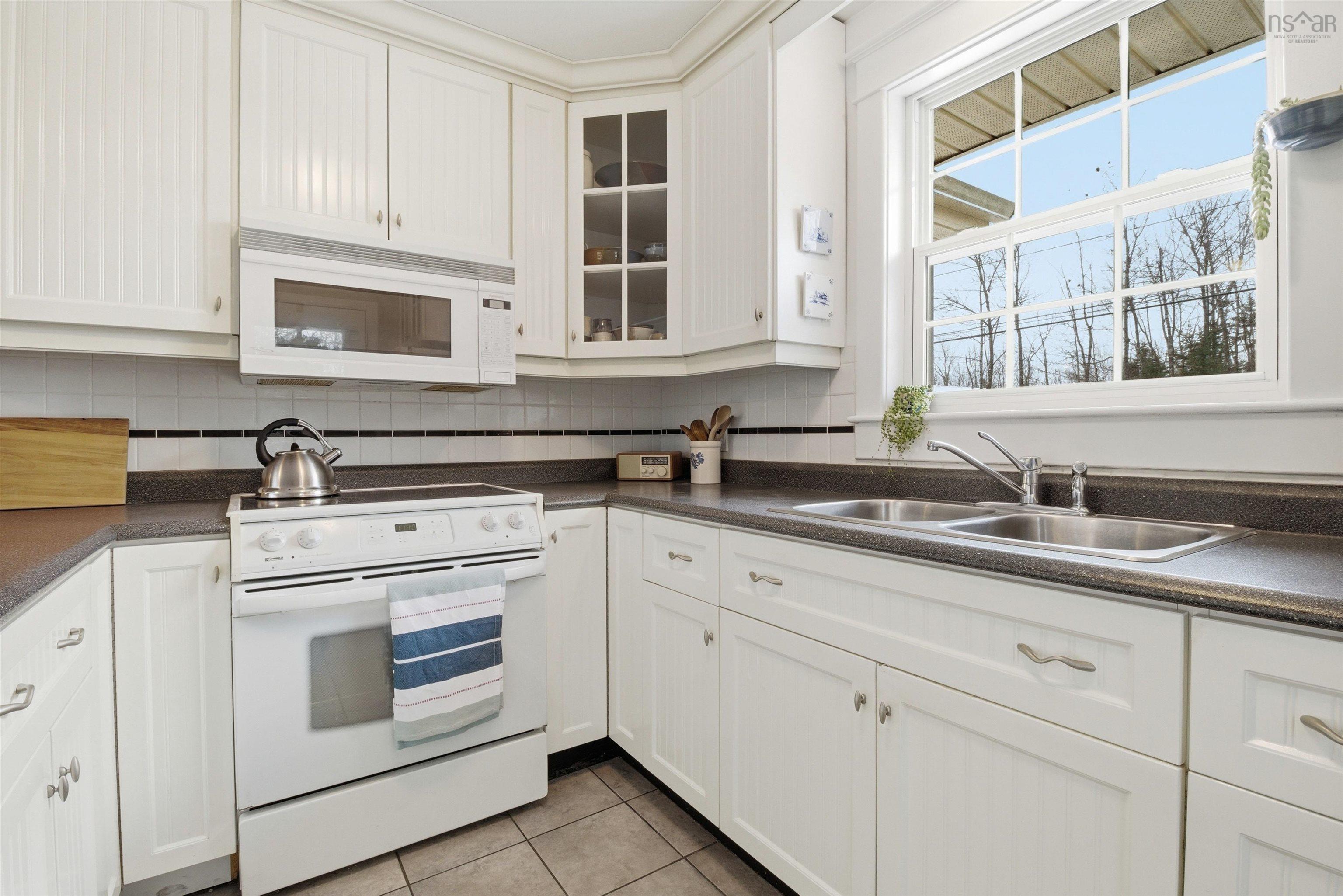 $399,000.00: 17 Tower View Road, Enfield