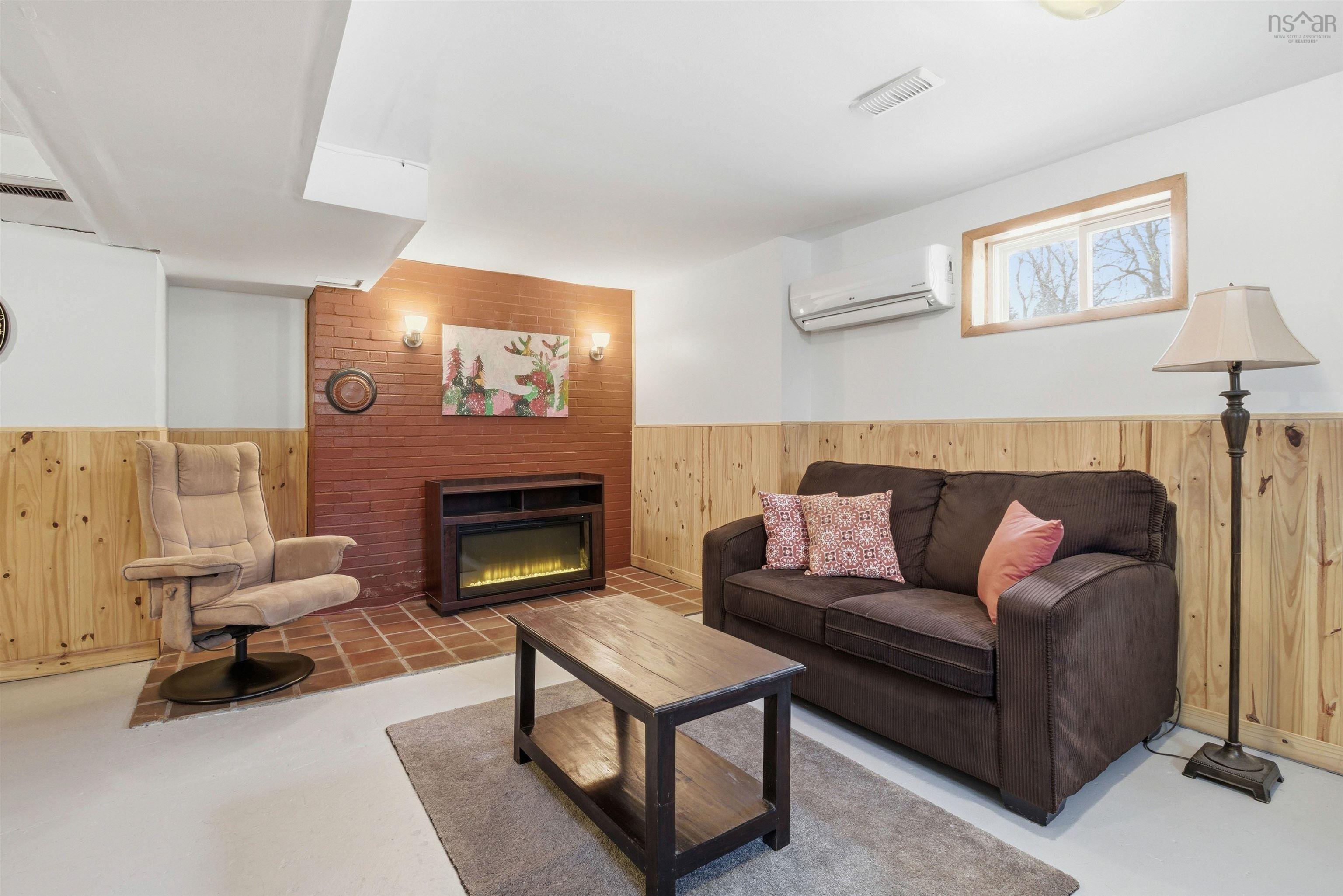 $399,000.00: 17 Tower View Road, Enfield