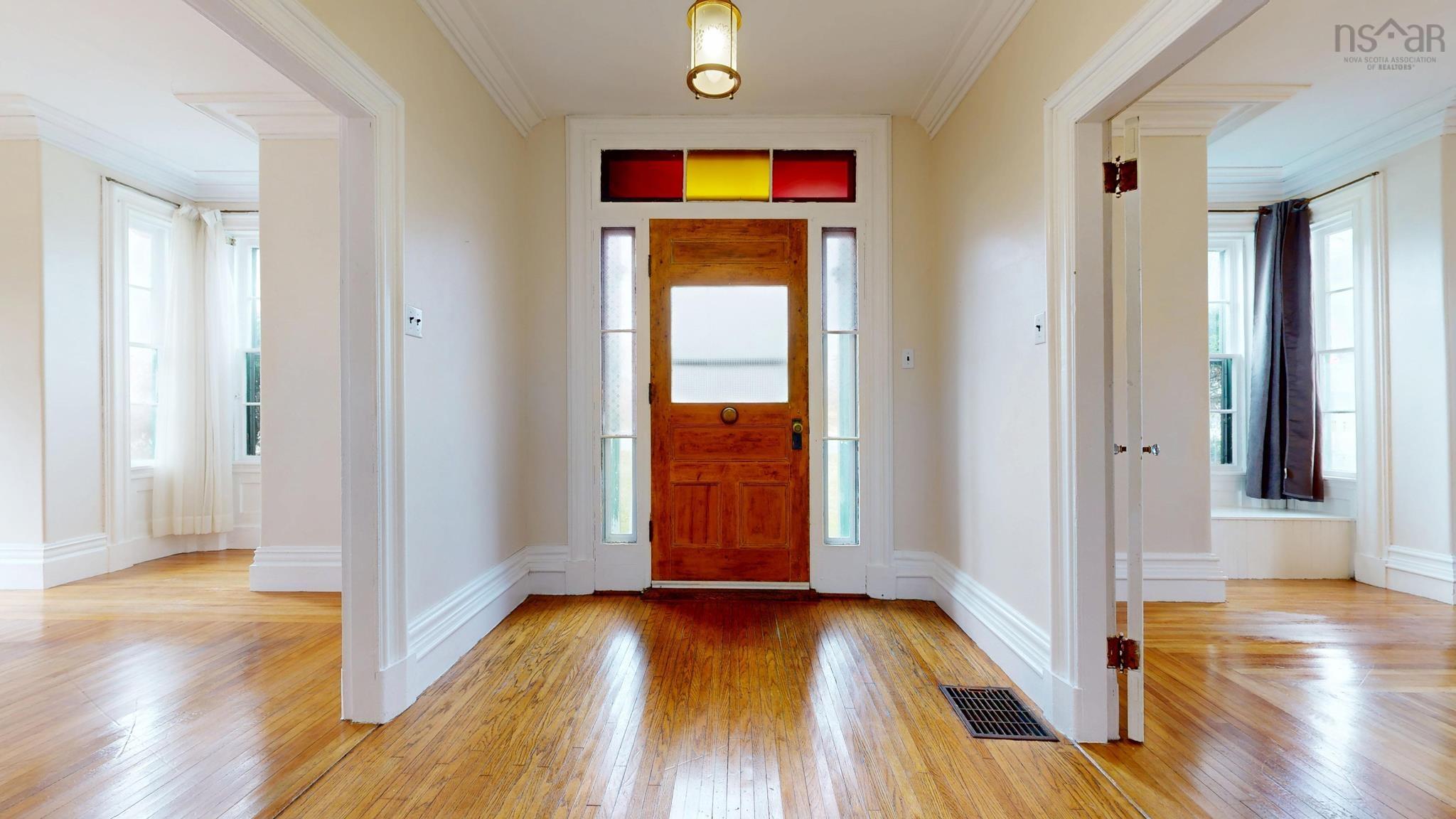 $299,000.00: 20 North Street, Lockeport