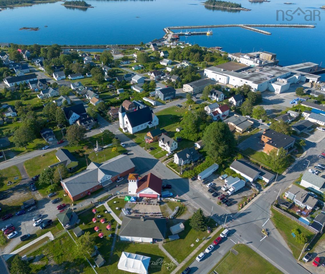 $299,000.00: 20 North Street, Lockeport