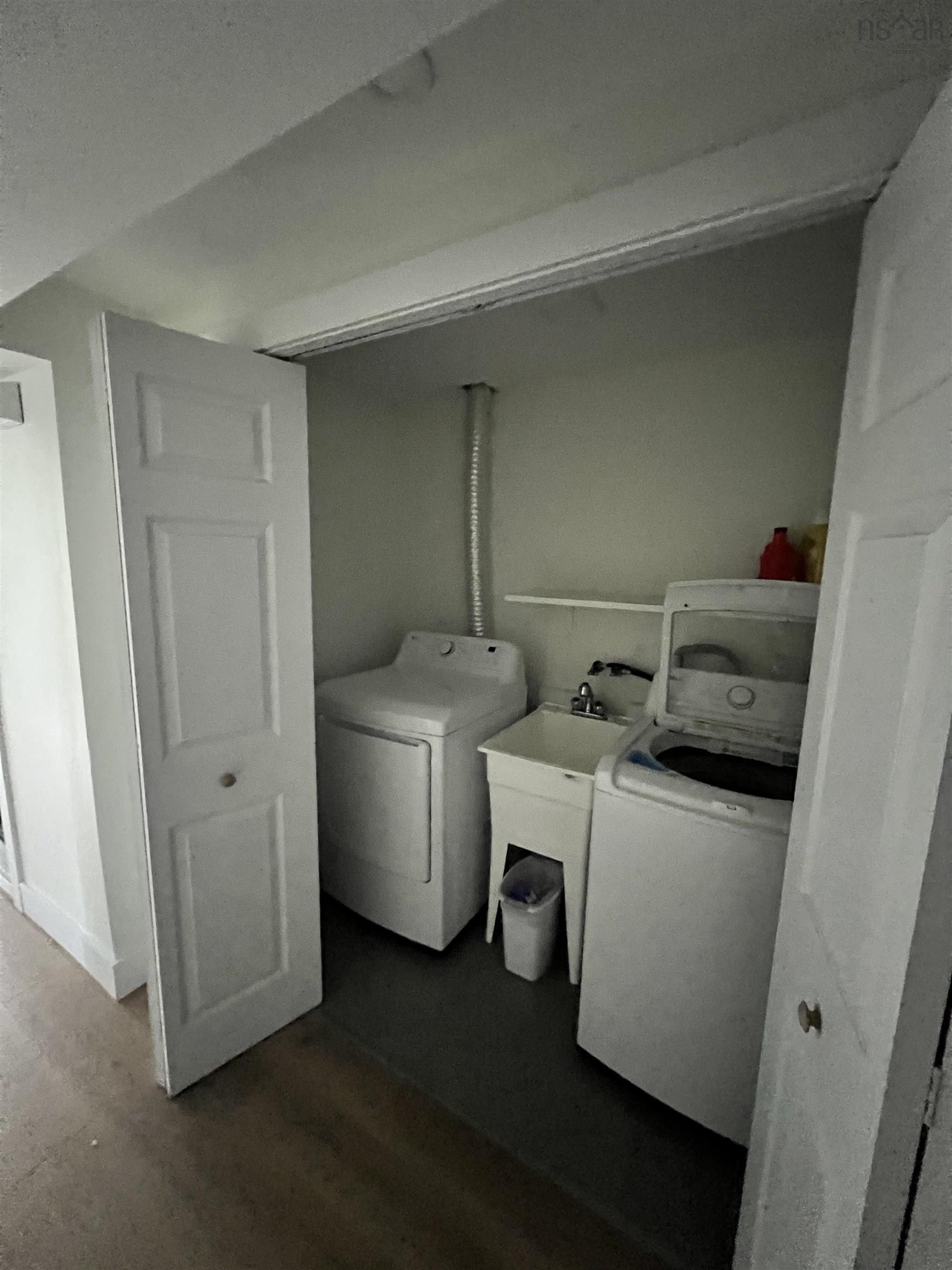 $499,000.00: 390 Beaver Bank Road, Beaver Bank