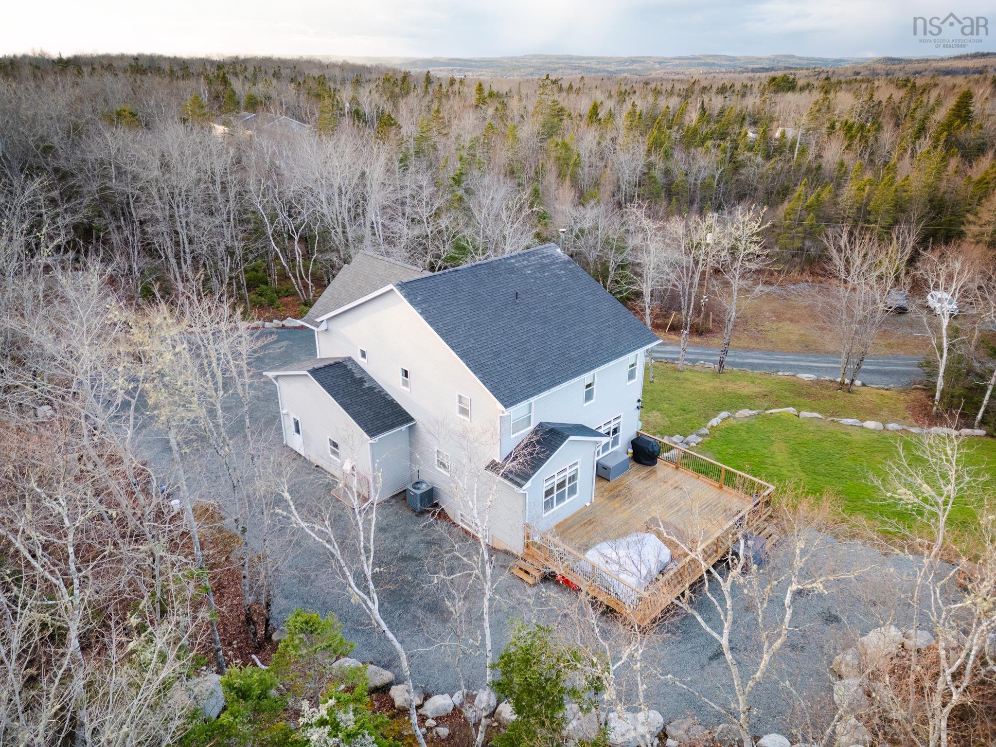 $998,700.00: 4566 St Margarets Bay Road, Lewis Lake