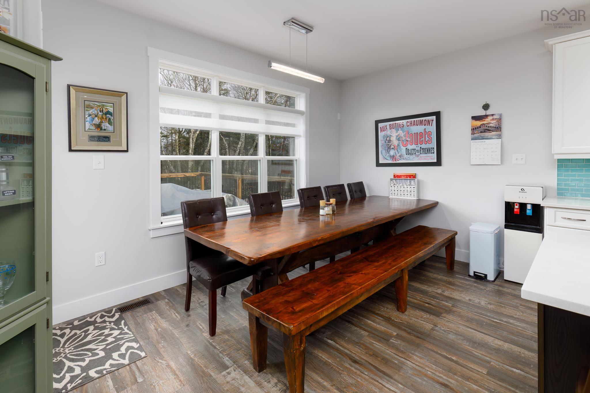 $998,700.00: 4566 St Margarets Bay Road, Lewis Lake