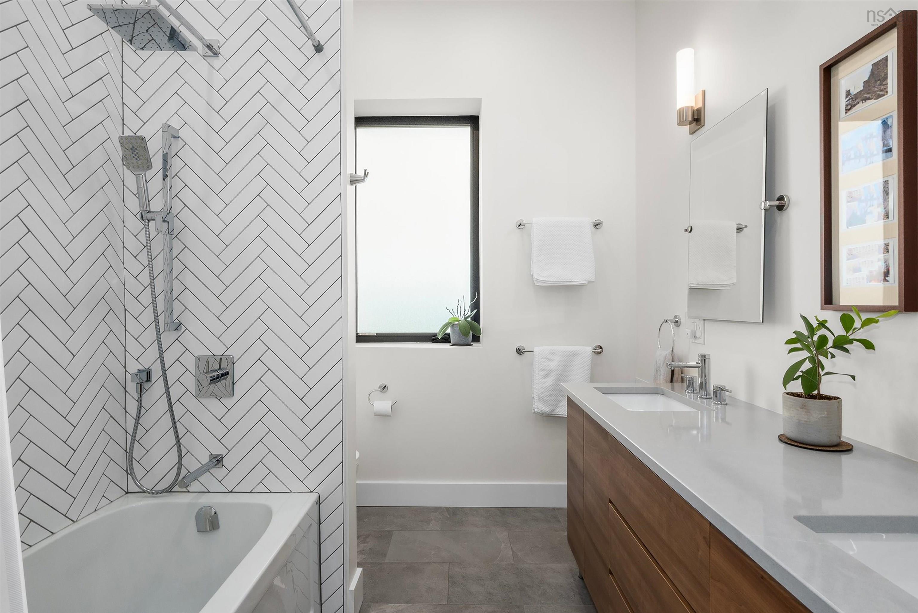 $4,400,000.00: 1766 Highway 304, Cape Forchu