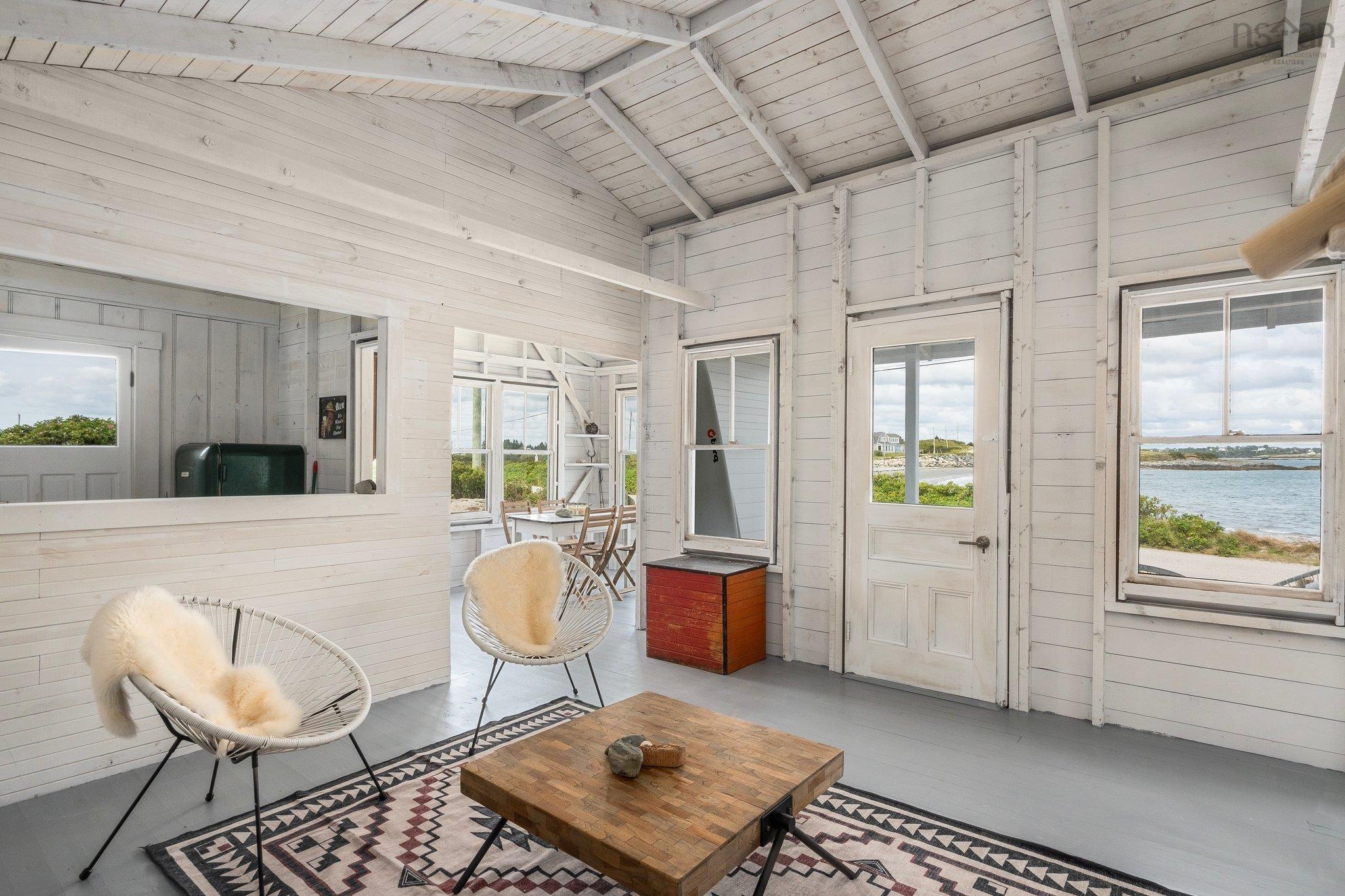 $4,400,000.00: 1766 Highway 304, Cape Forchu