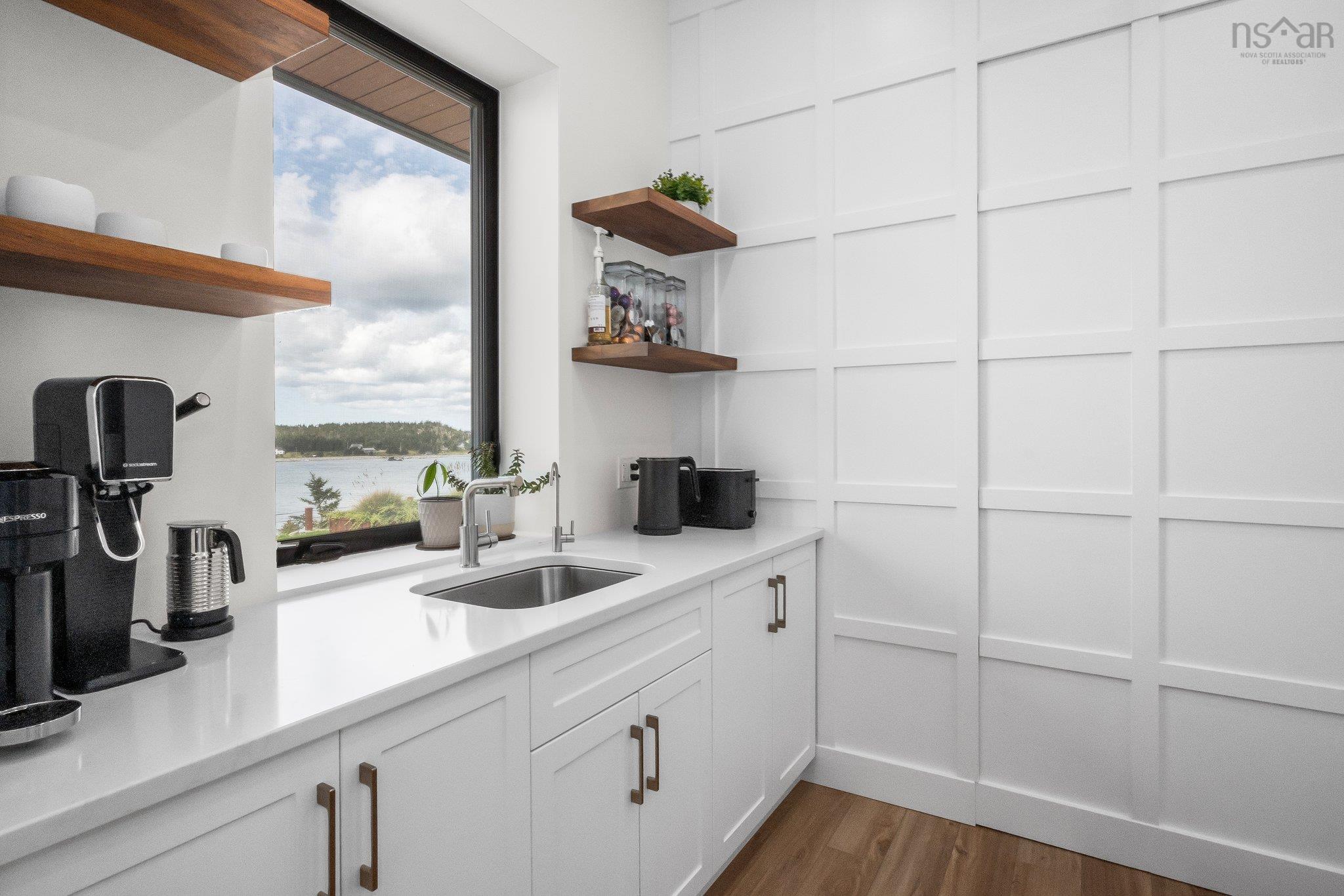 $4,400,000.00: 1766 Highway 304, Cape Forchu