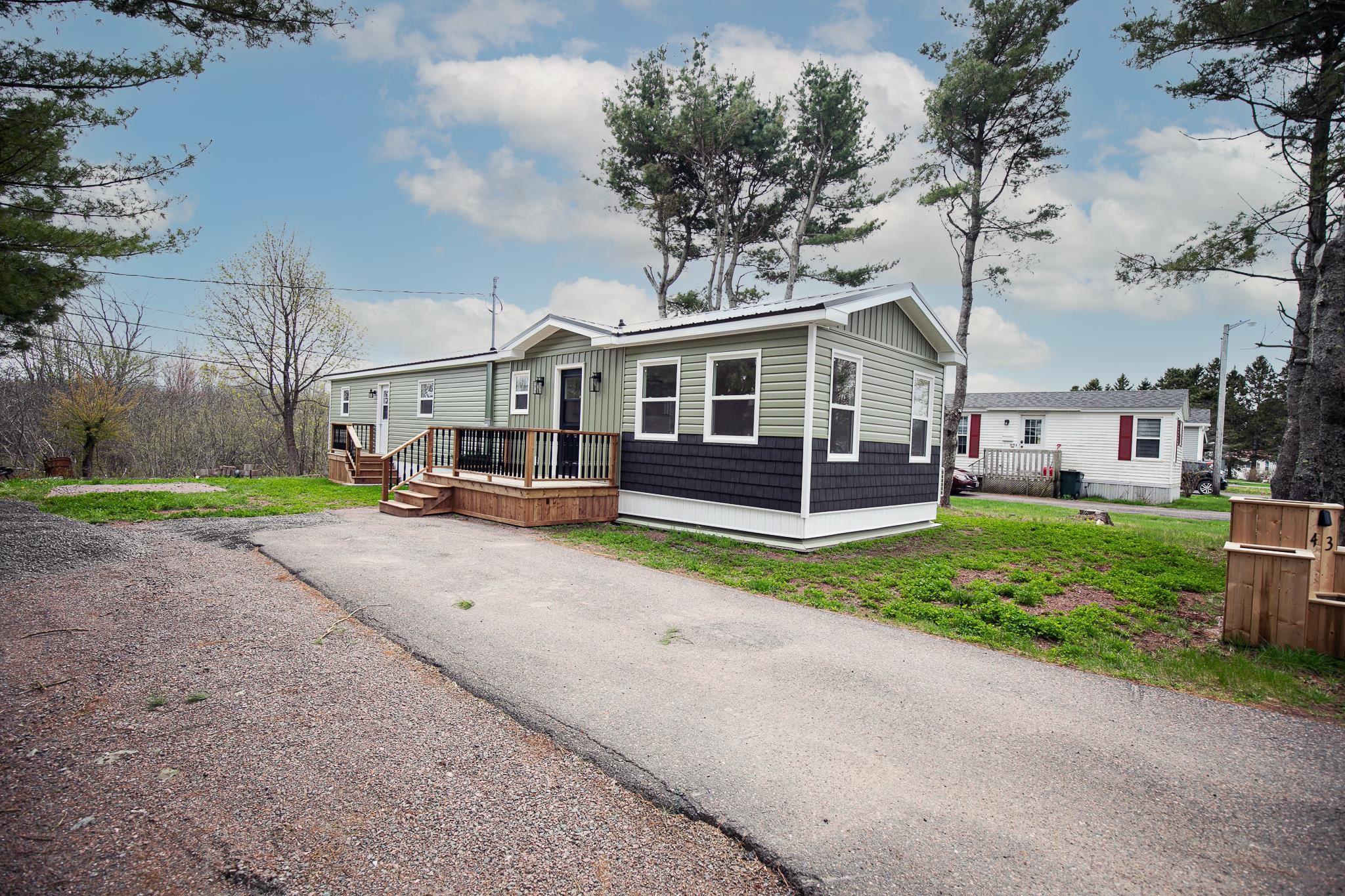 $179,900.00: 43 Lorne Crescent, Amherst