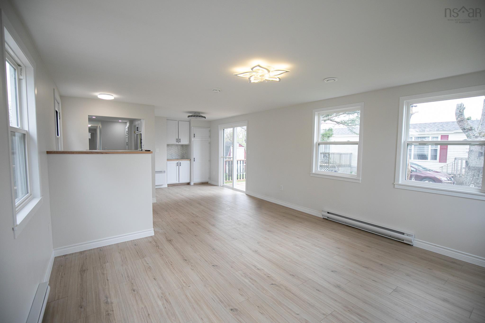 $179,900.00: 43 Lorne Crescent, Amherst