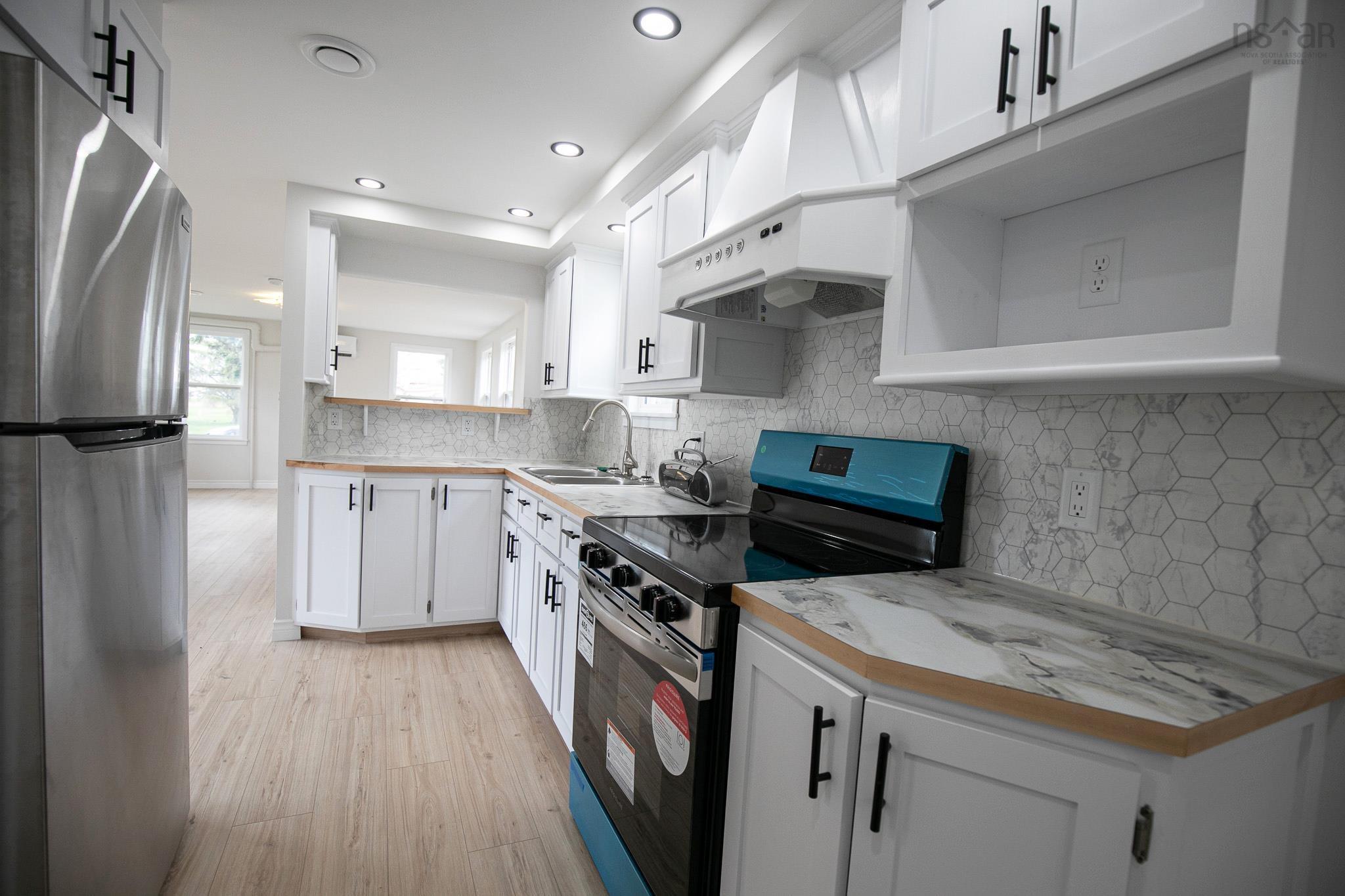 $179,900.00: 43 Lorne Crescent, Amherst