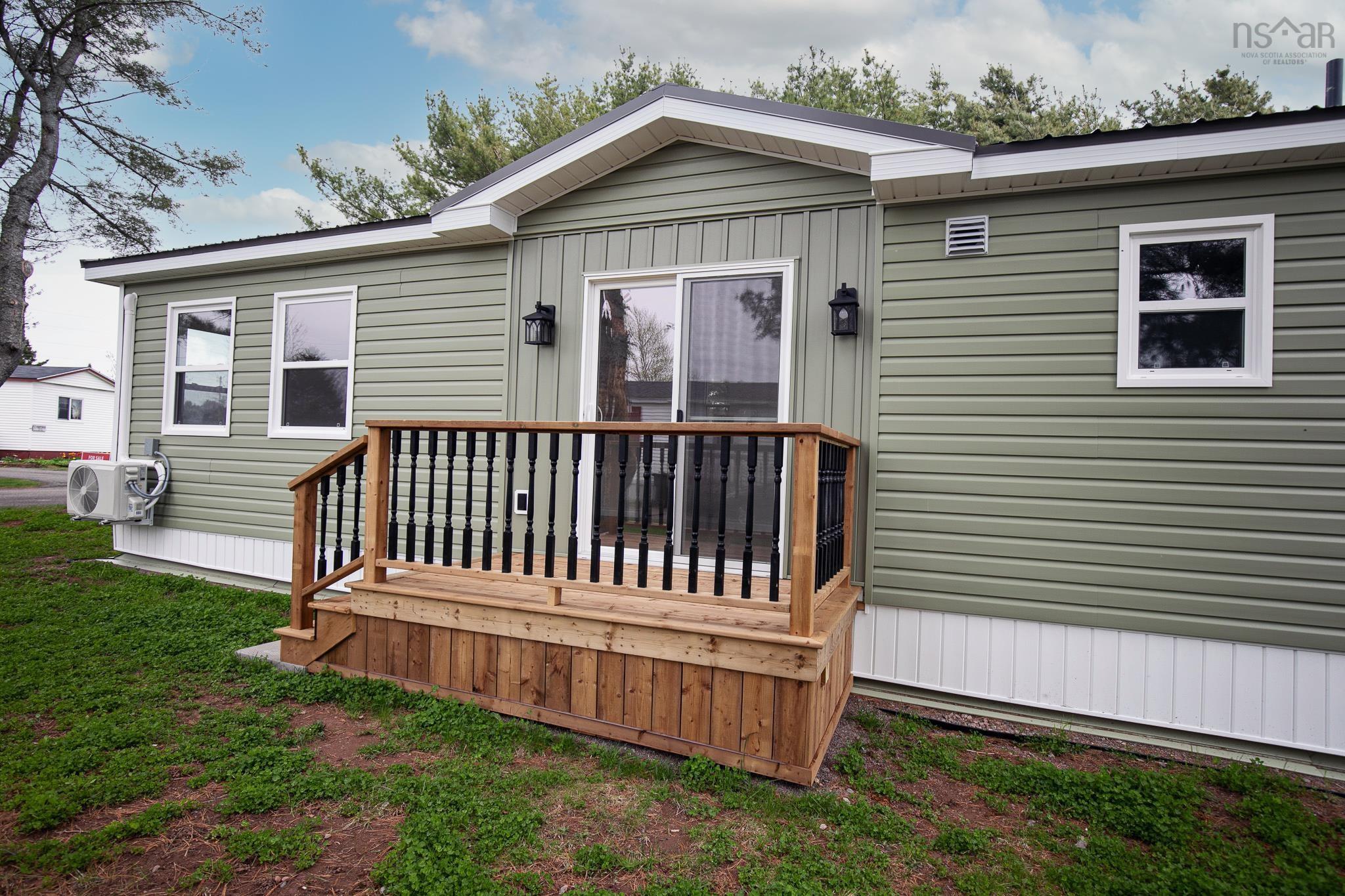 $179,900.00: 43 Lorne Crescent, Amherst