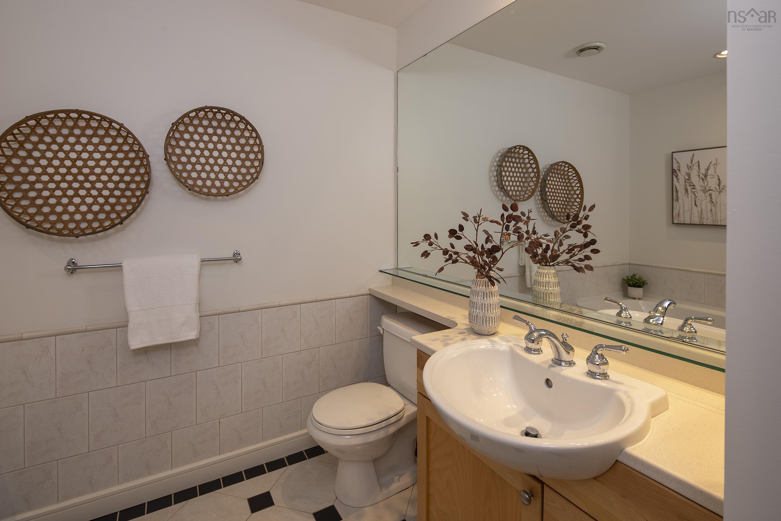 411 1477 Lower Water Street, Halifax, NS (MLS 202529057)