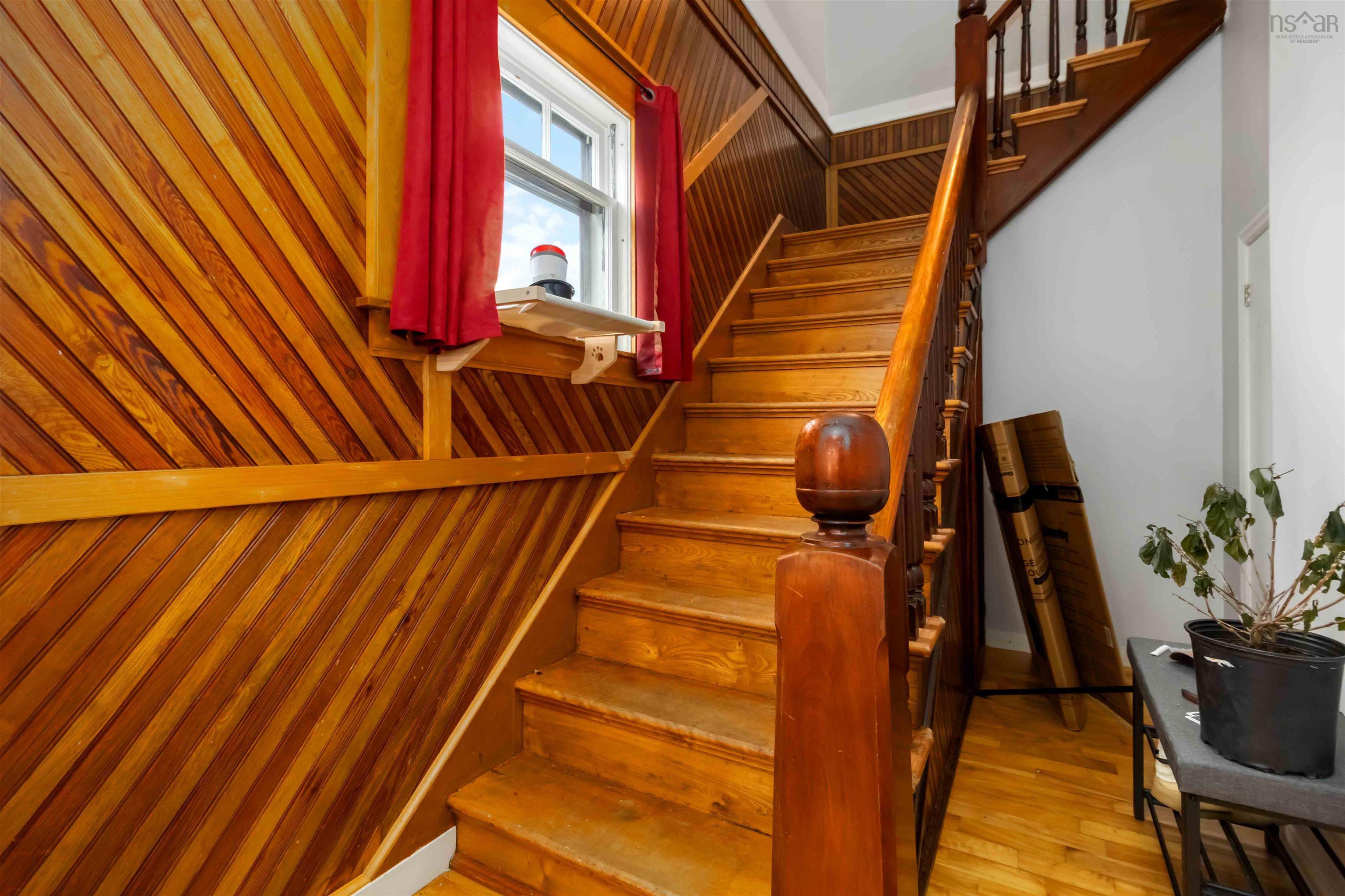 $469,000.00: 110 Dufferin Street, Bridgewater