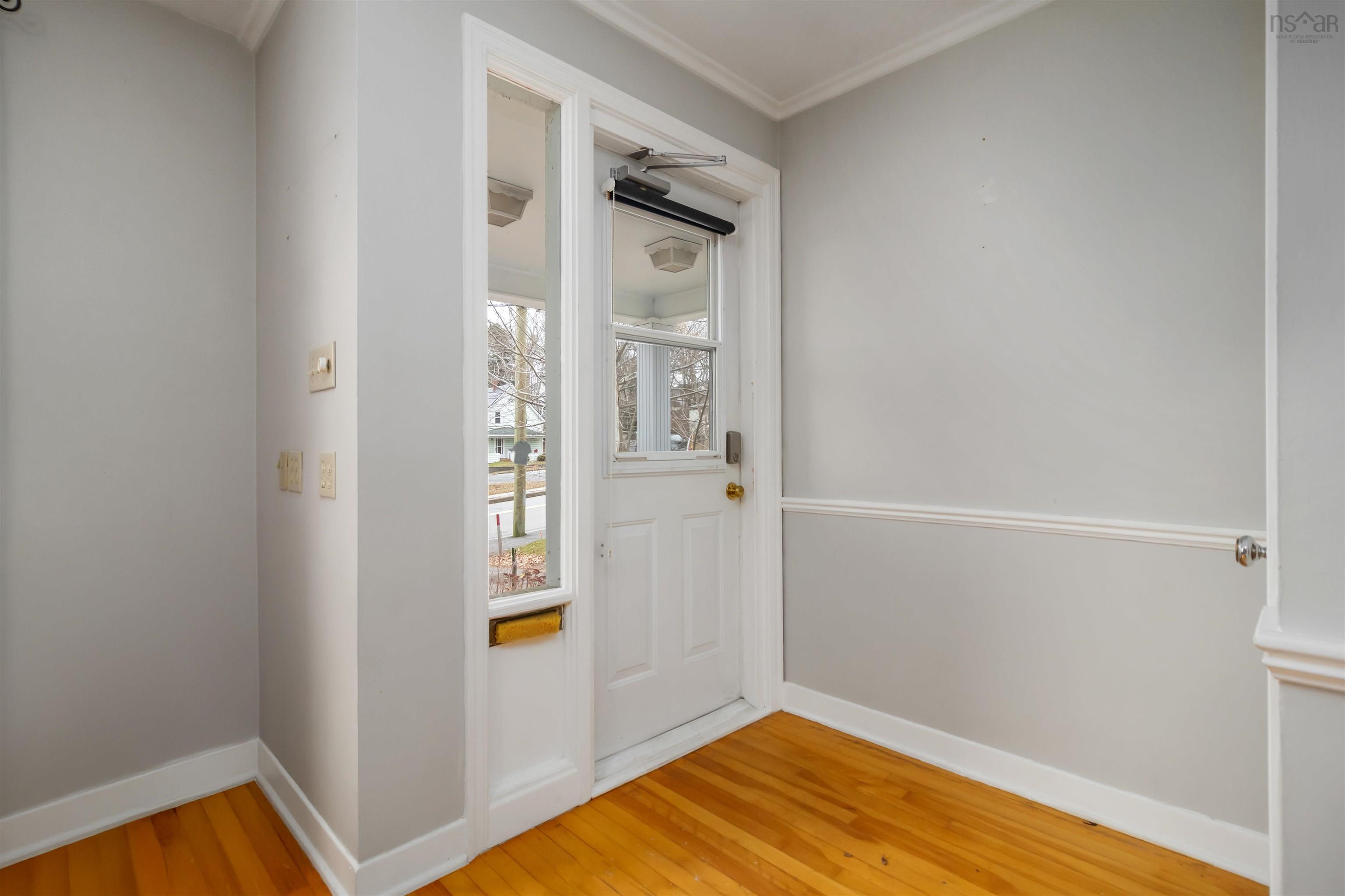 $469,000.00: 110 Dufferin Street, Bridgewater