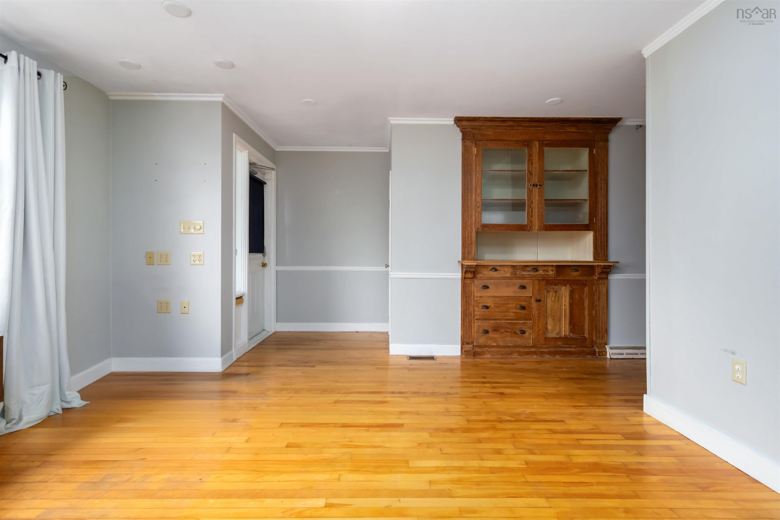 $469,000.00: 110 Dufferin Street, Bridgewater