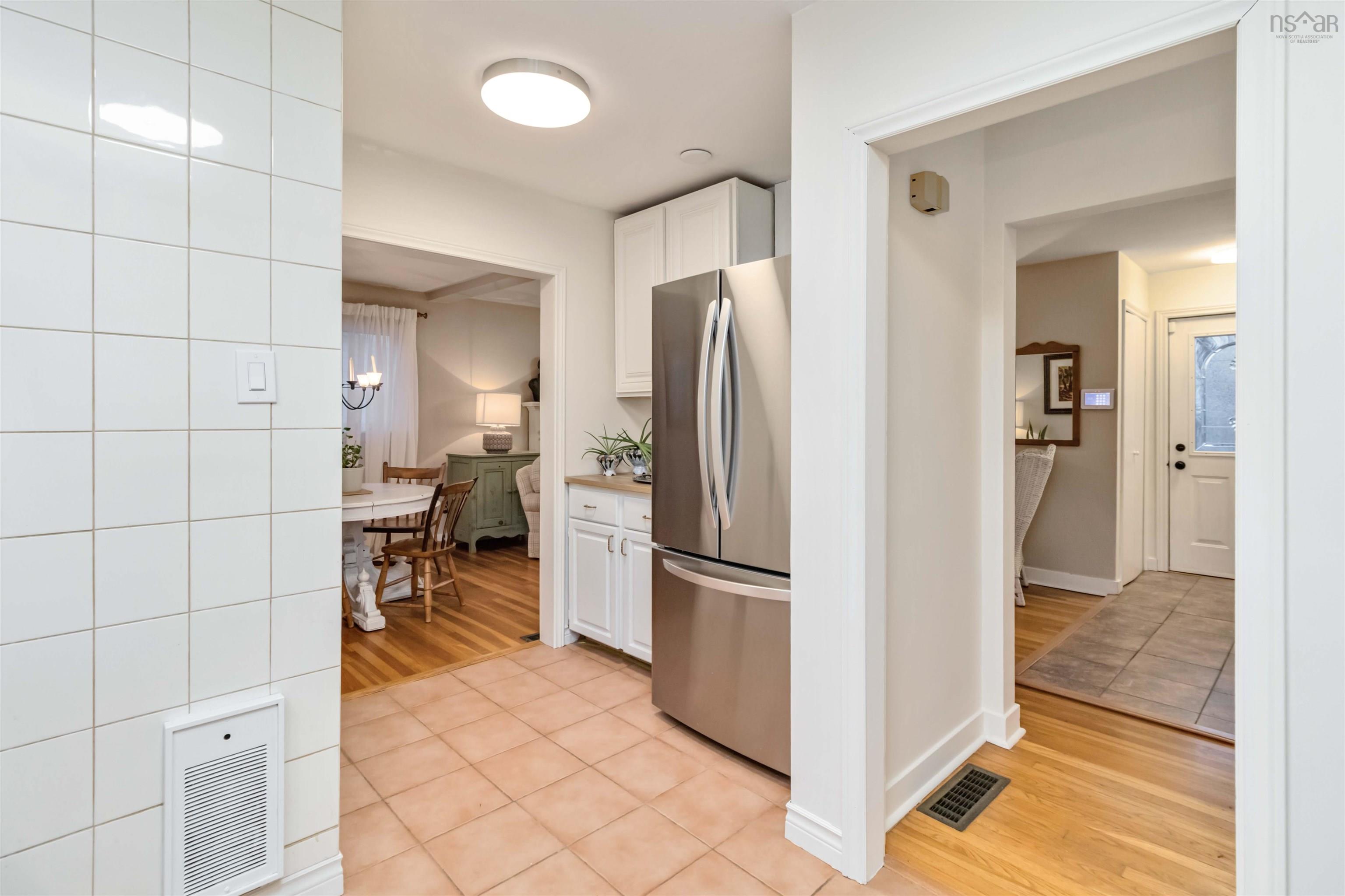 $529,900.00: 41 Raymoor Drive, Woodlawn