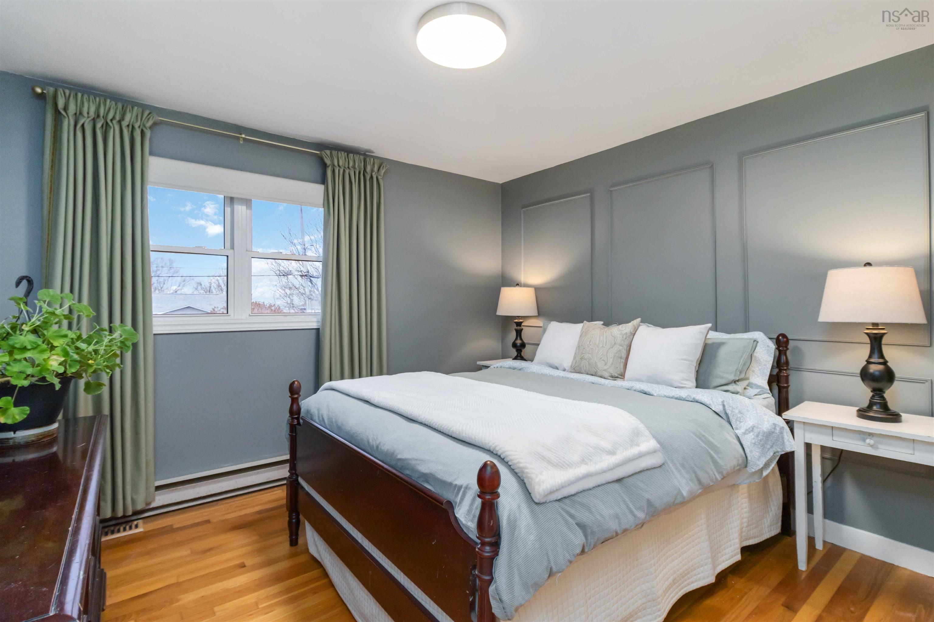 $529,900.00: 41 Raymoor Drive, Woodlawn