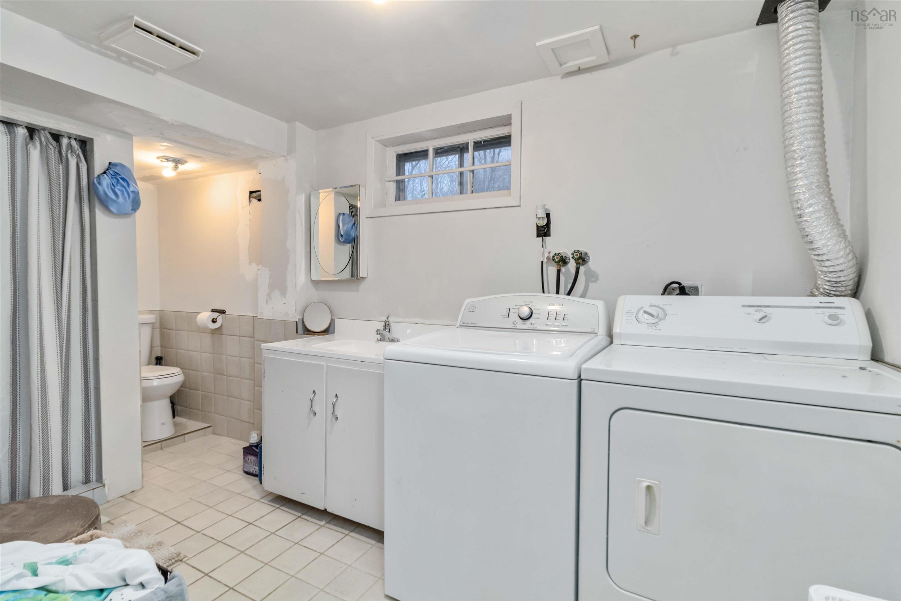 $529,900.00: 41 Raymoor Drive, Woodlawn