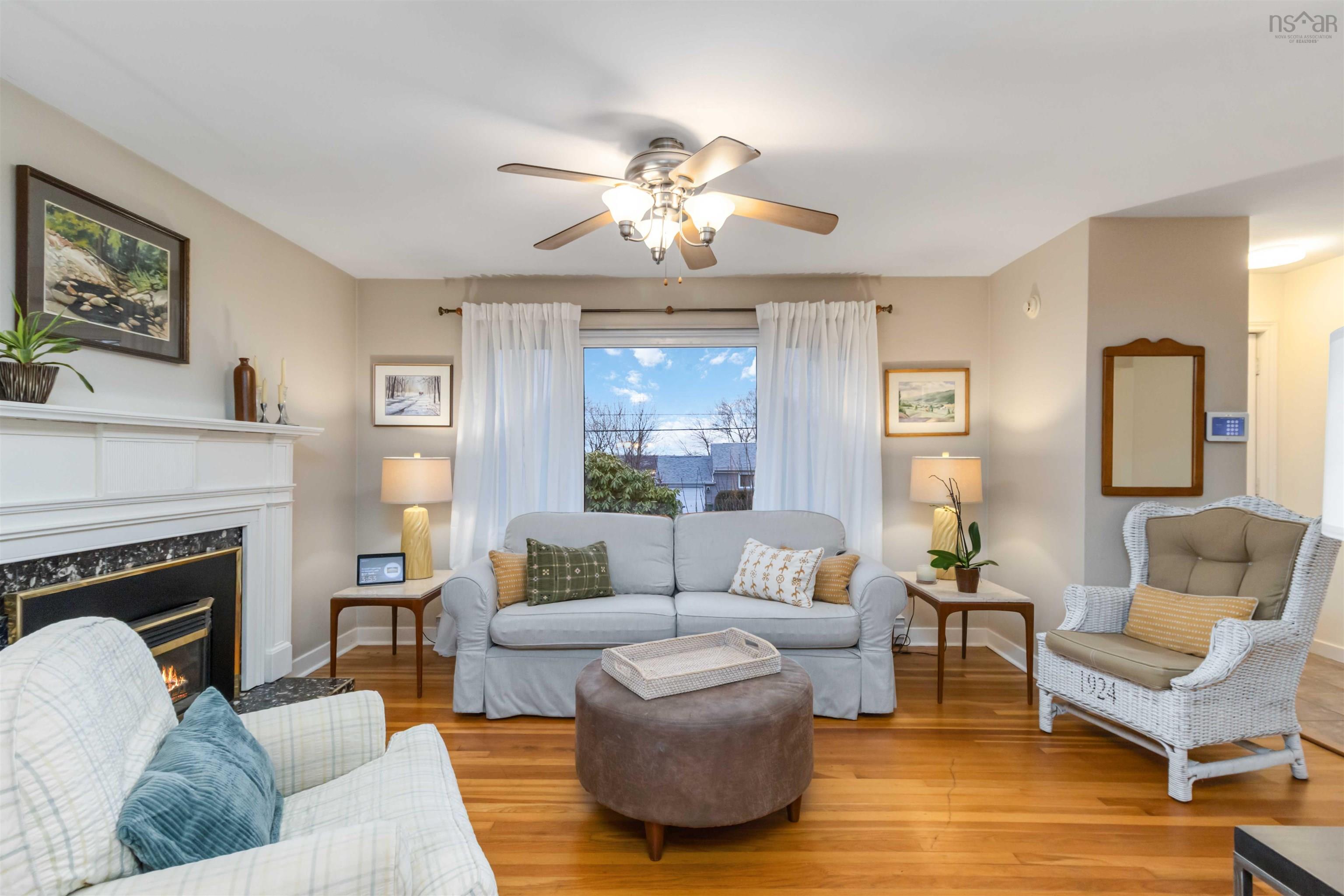 $529,900.00: 41 Raymoor Drive, Woodlawn