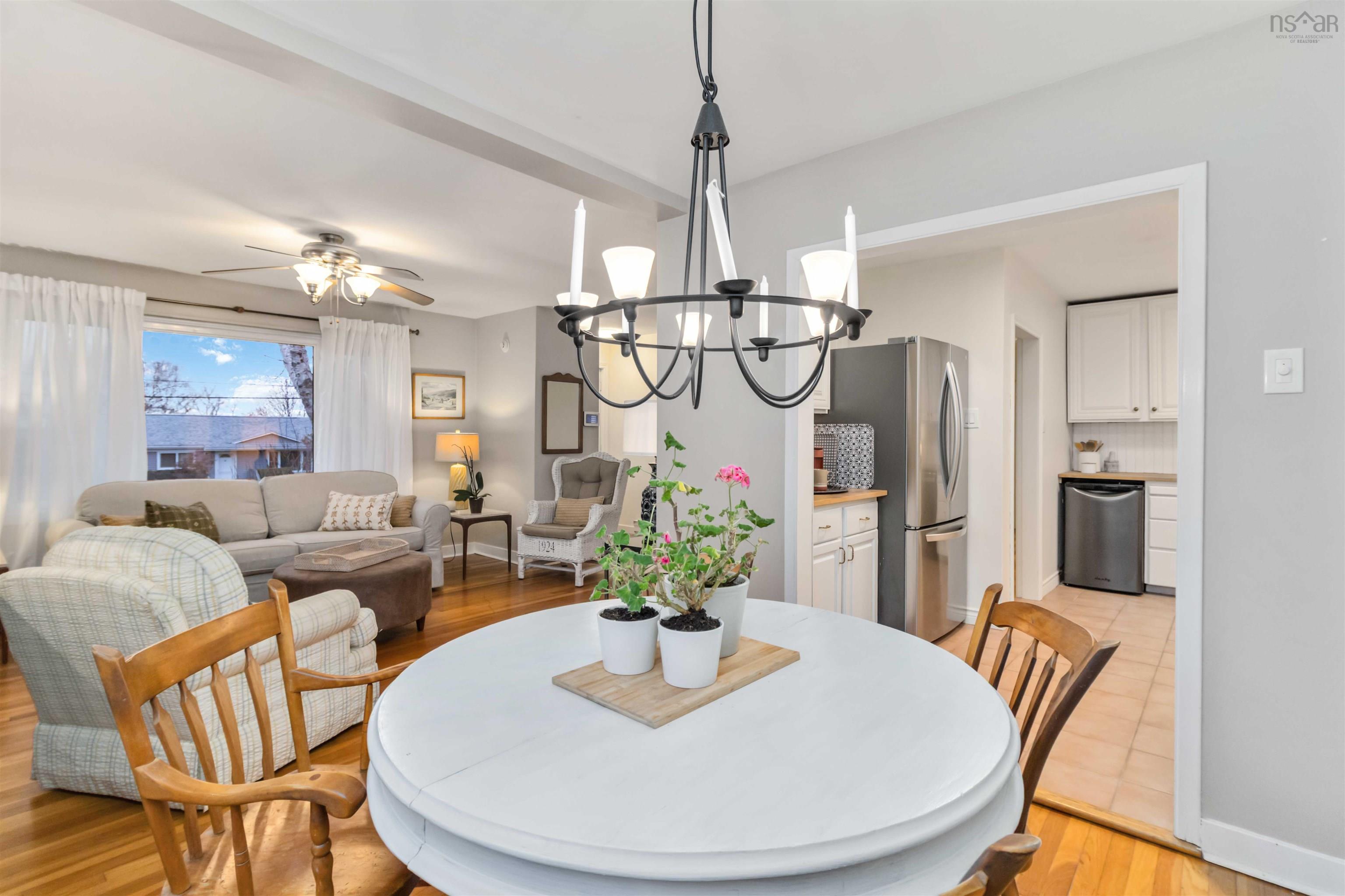 $529,900.00: 41 Raymoor Drive, Woodlawn