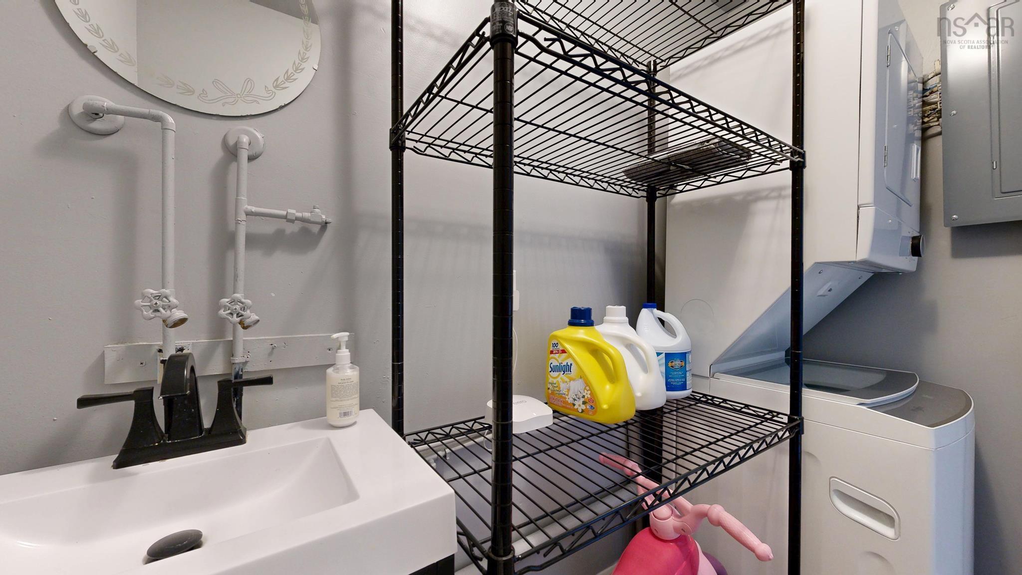 $339,900.00: 1E Arklow Drive, Cole Harbour