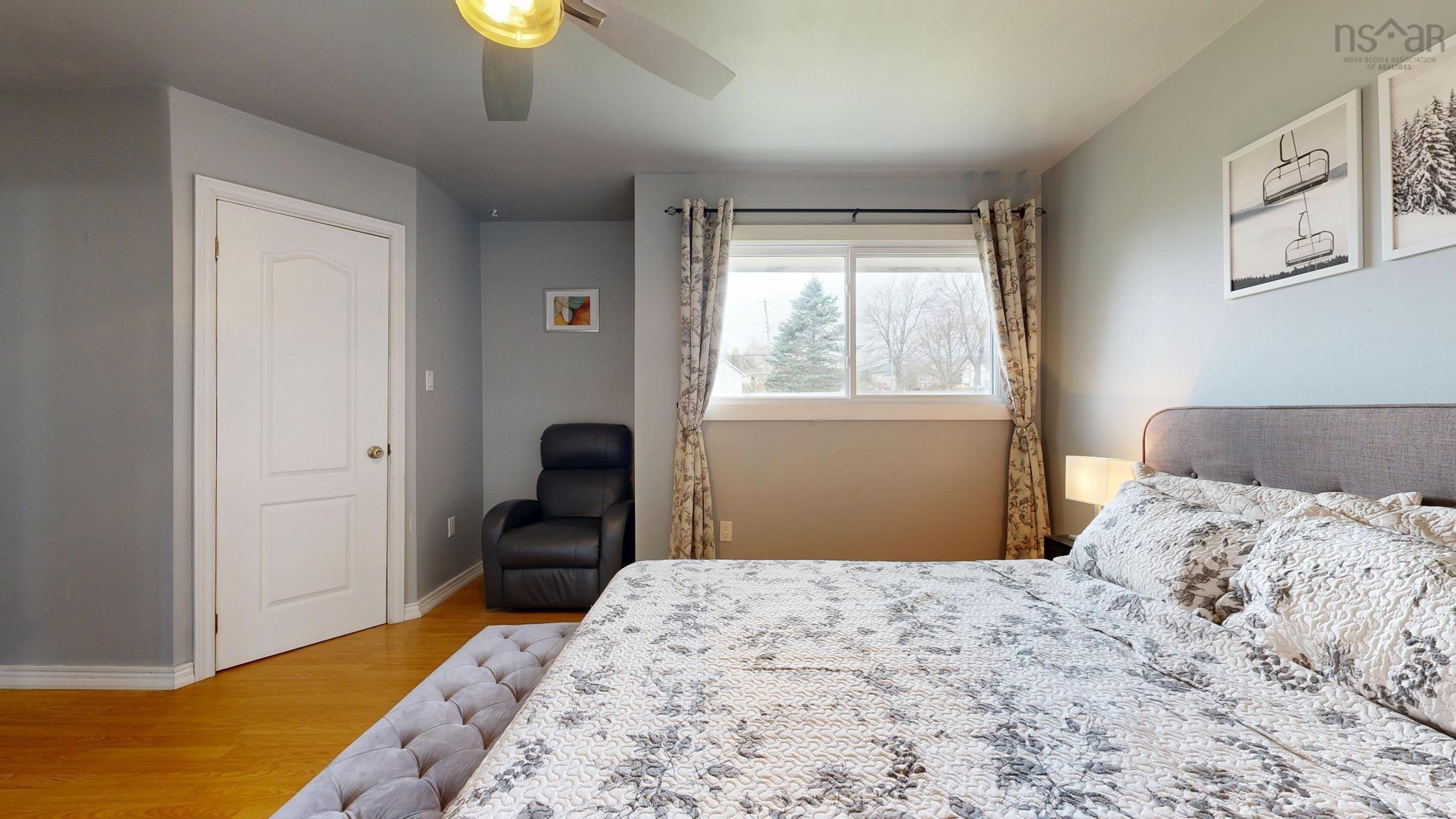 $339,900.00: 1E Arklow Drive, Cole Harbour