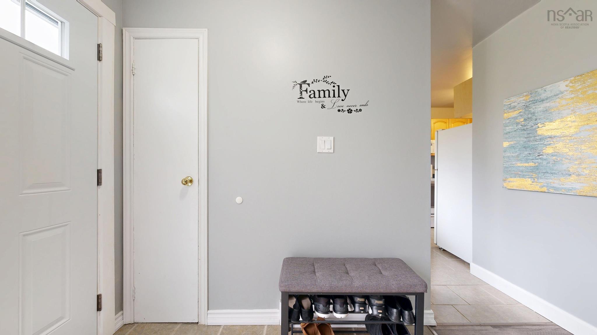 $339,900.00: 1E Arklow Drive, Cole Harbour