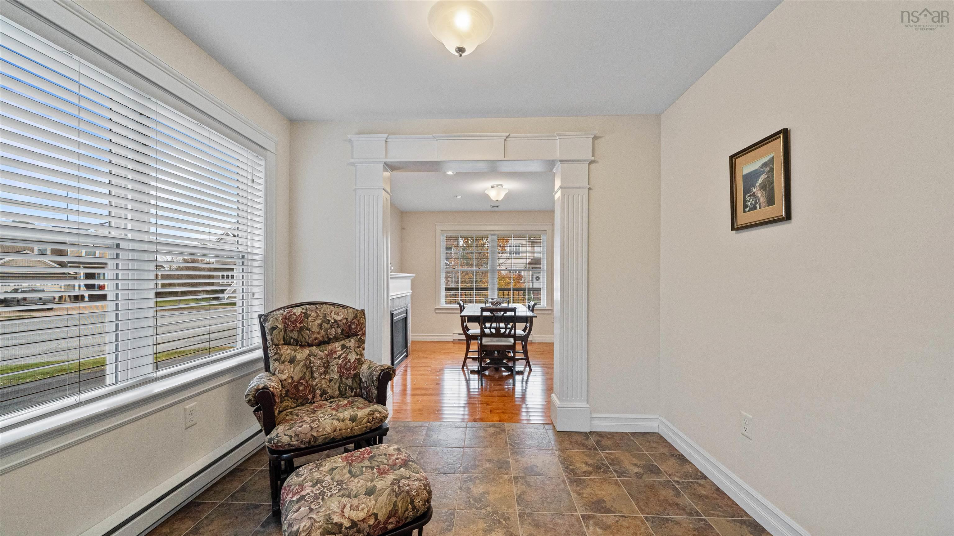 $675,000.00: 934 Basinview Drive, Bedford