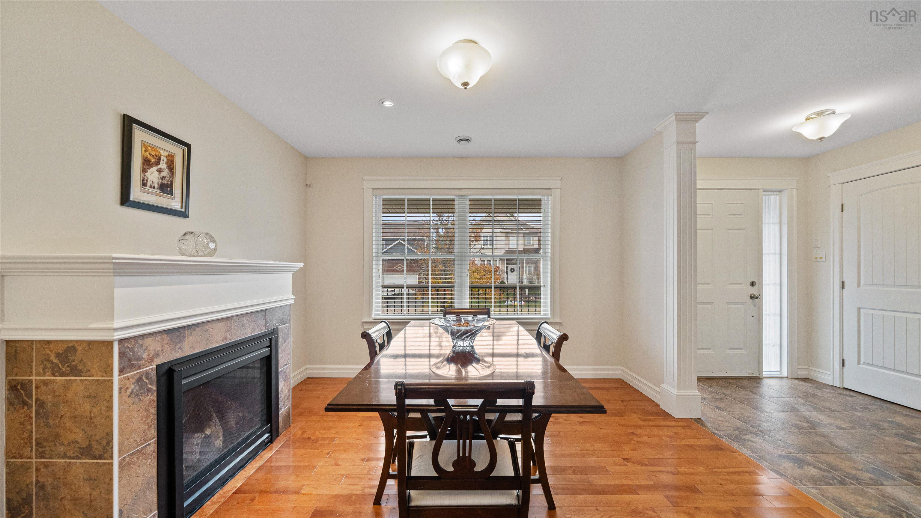 $675,000.00: 934 Basinview Drive, Bedford