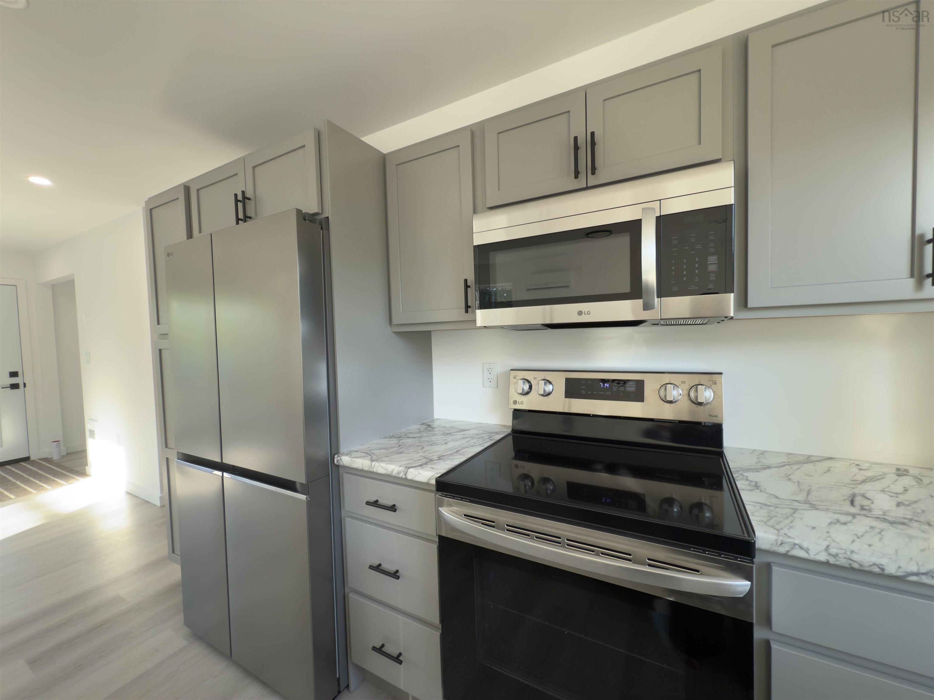 $379,000.00: 4253 325 Highway, Newcombville