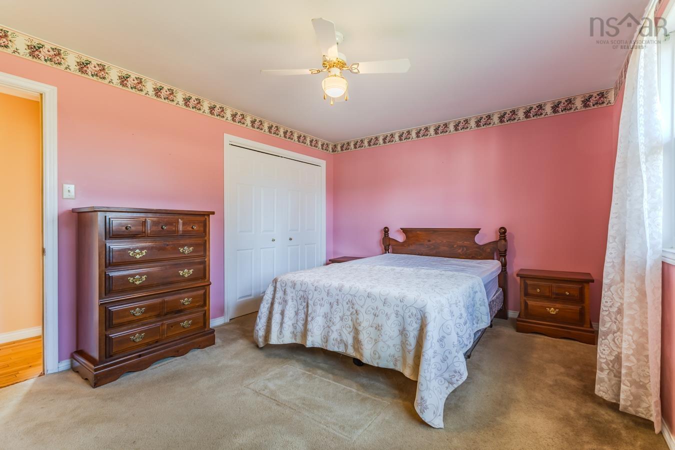 $399,900.00: 123 Forest Hill Dr, Valley