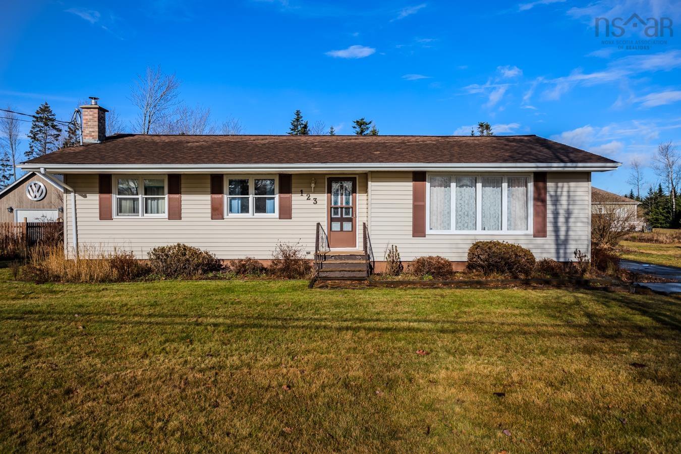 $399,900.00: 123 Forest Hill Dr, Valley