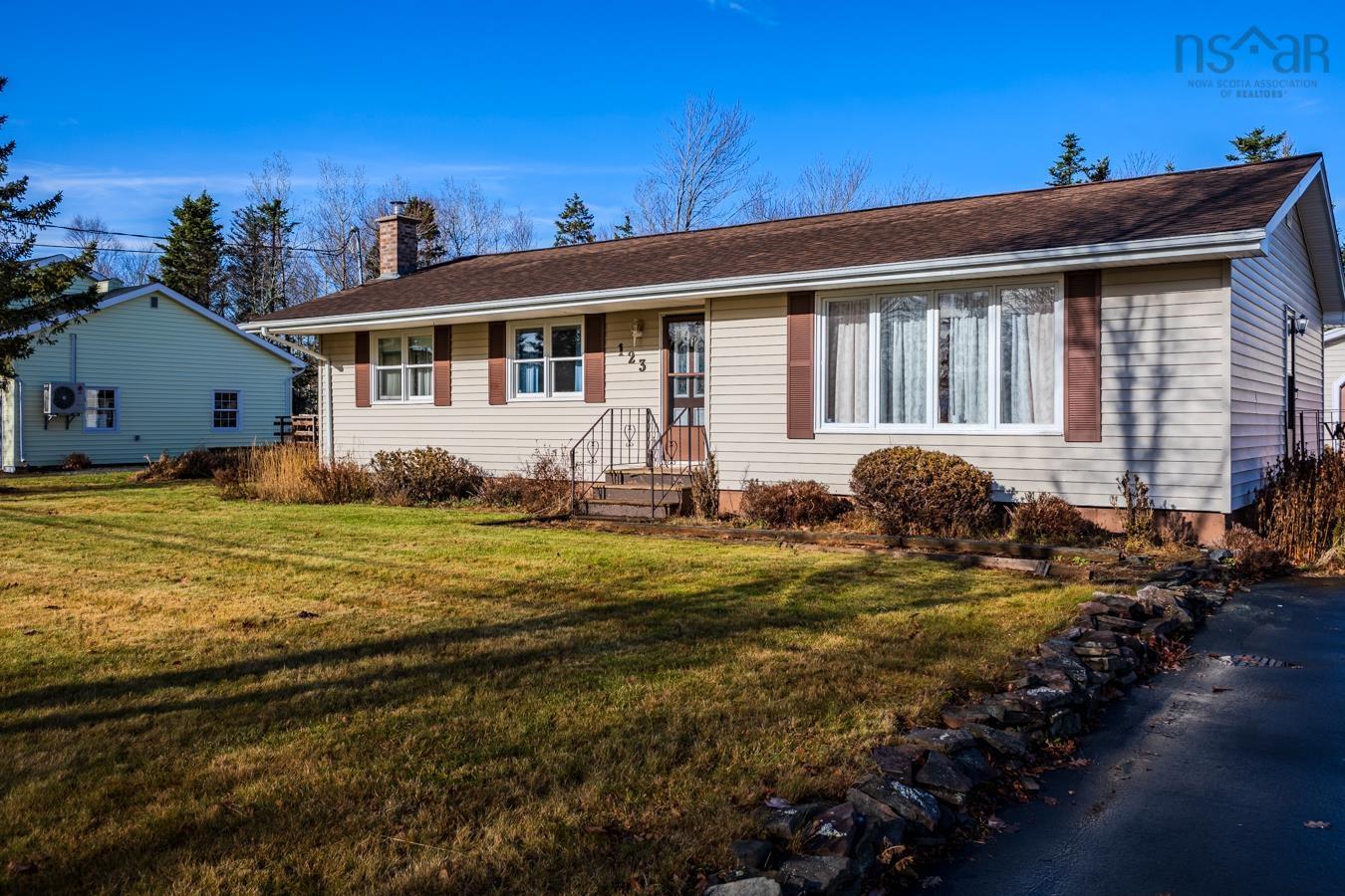 $399,900.00: 123 Forest Hill Dr, Valley