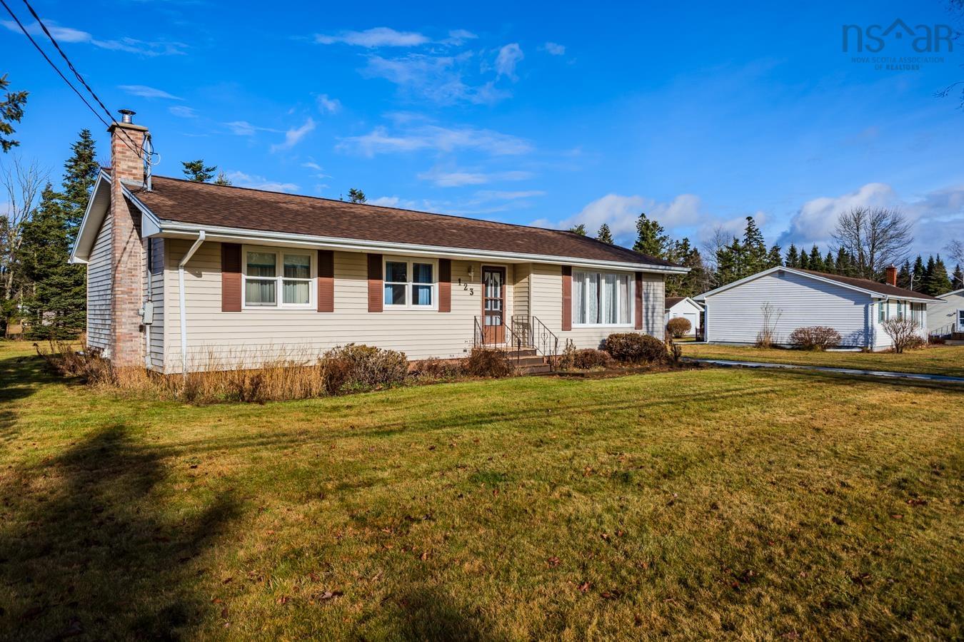 $399,900.00: 123 Forest Hill Dr, Valley