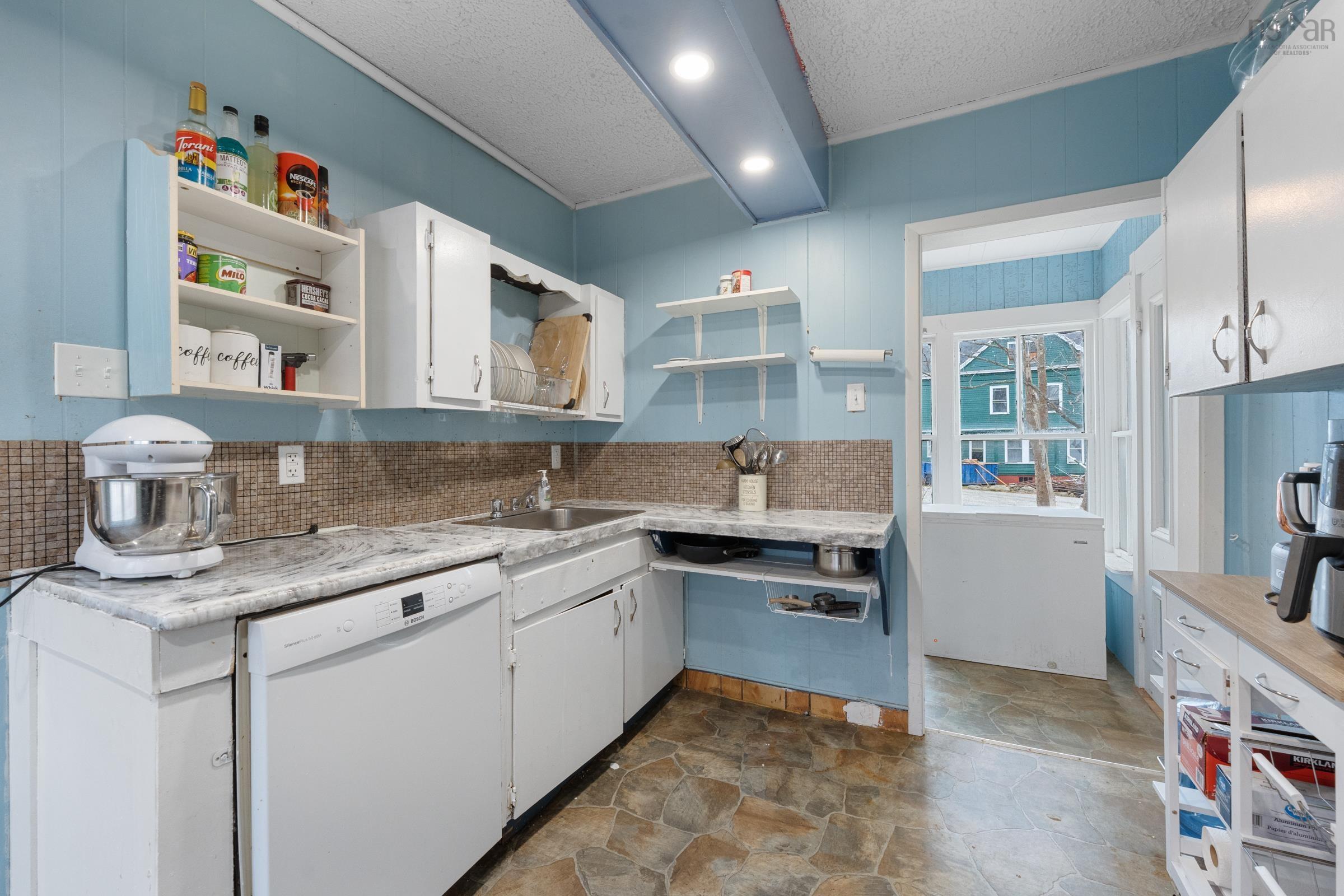 $196,900.00: 1 Whipple Street, Yarmouth