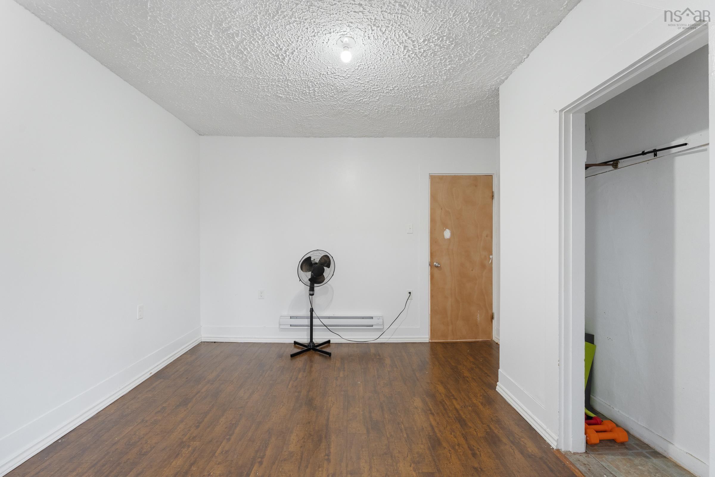 $196,900.00: 1 Whipple Street, Yarmouth