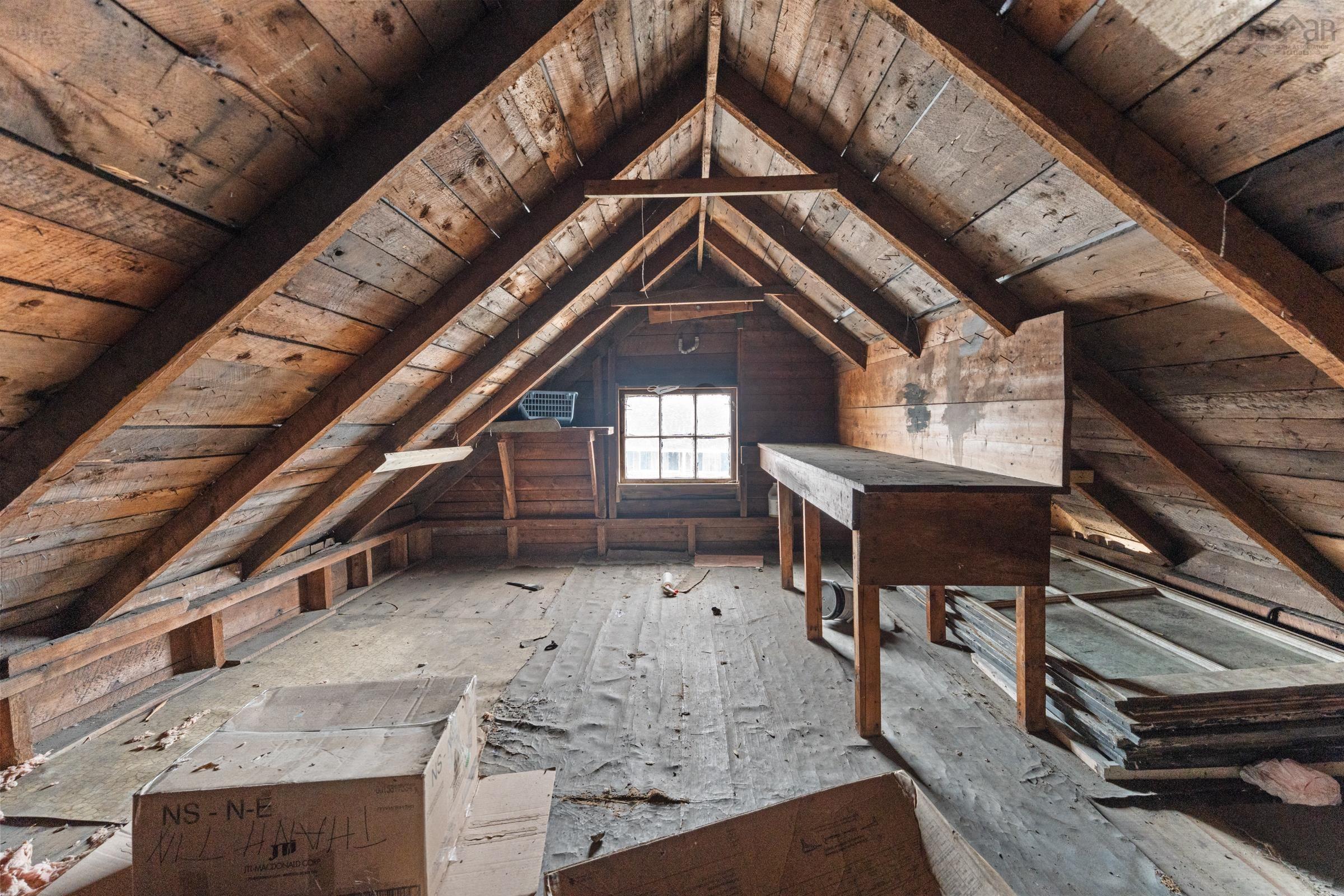 $196,900.00: 1 Whipple Street, Yarmouth