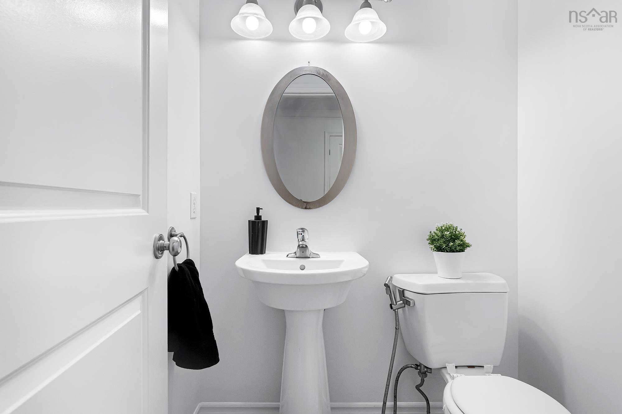 $609,900.00: 18 Outrigger Crescent, Halifax