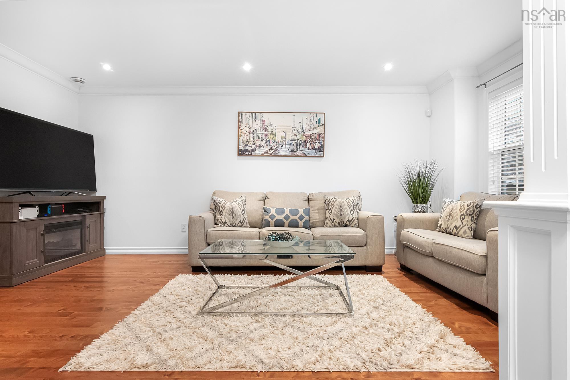 $609,900.00: 18 Outrigger Crescent, Halifax