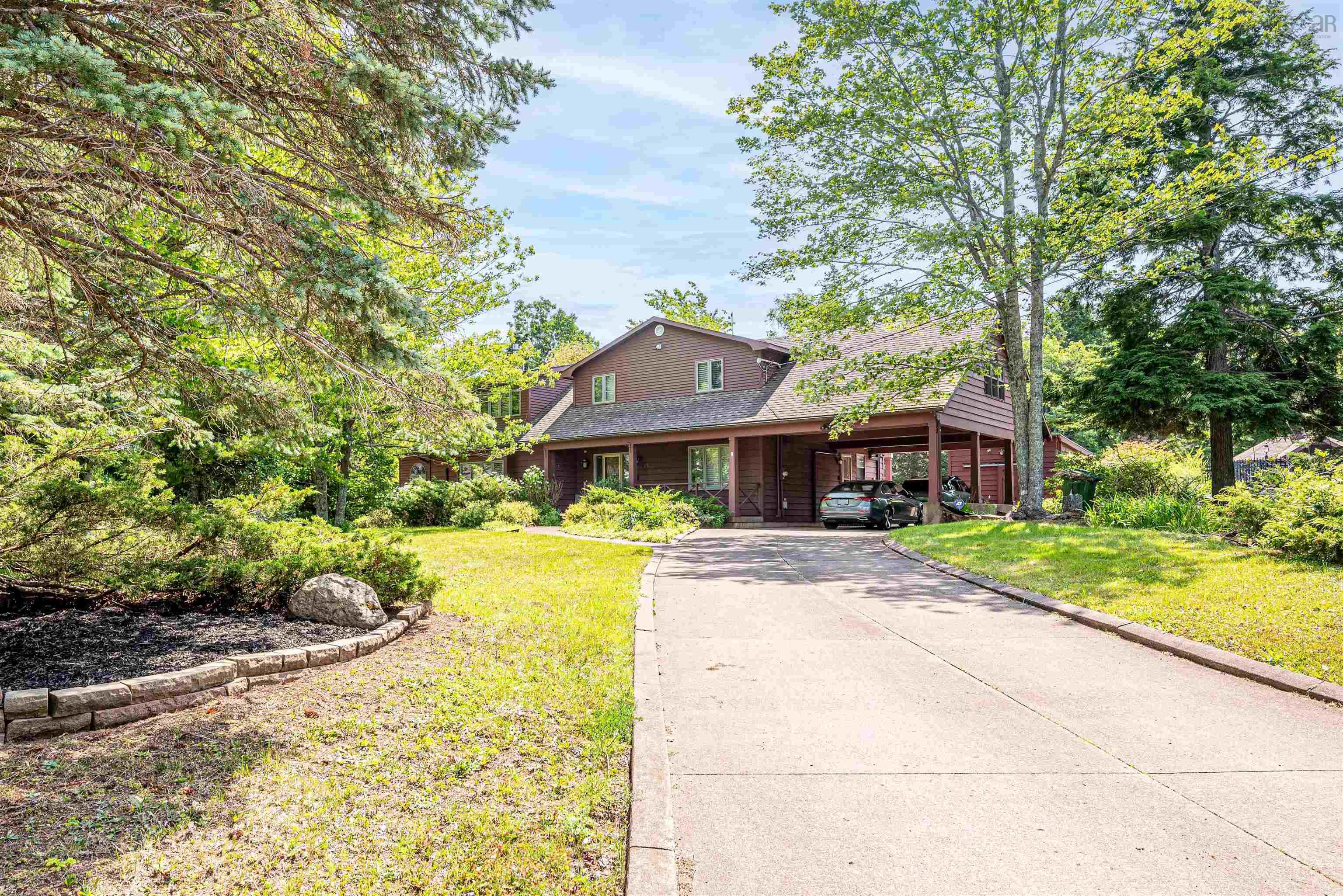 $874,900.00: 39 Cedar Street, Stellarton