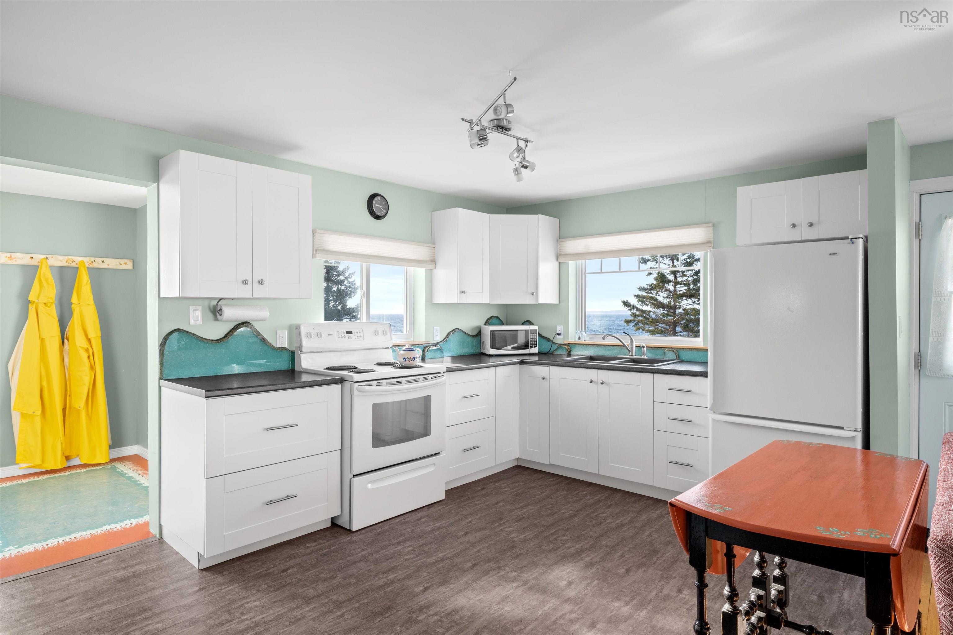 $669,000.00: 125 The Point Road, Blue Rocks