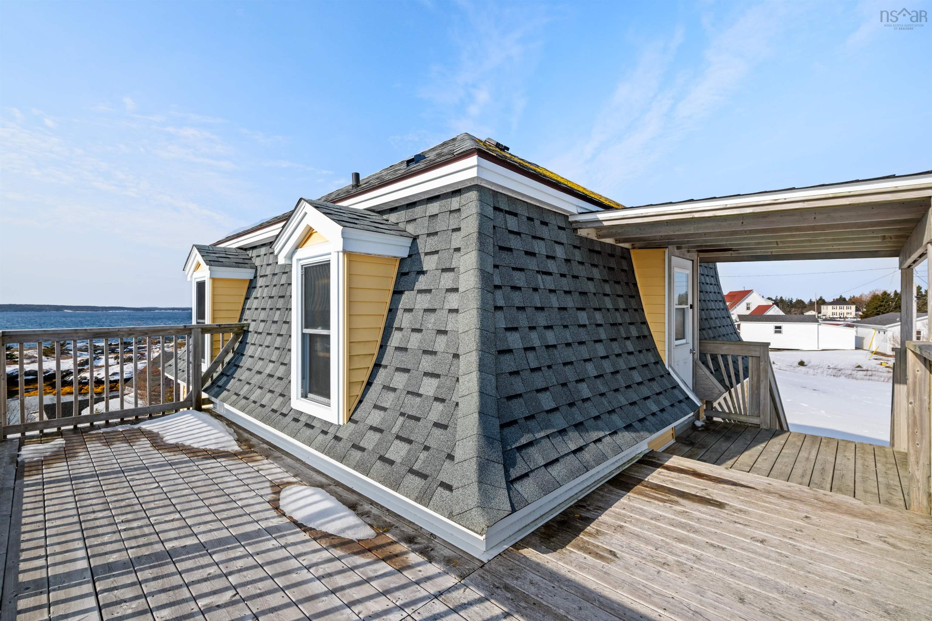 $669,000.00: 125 The Point Road, Blue Rocks