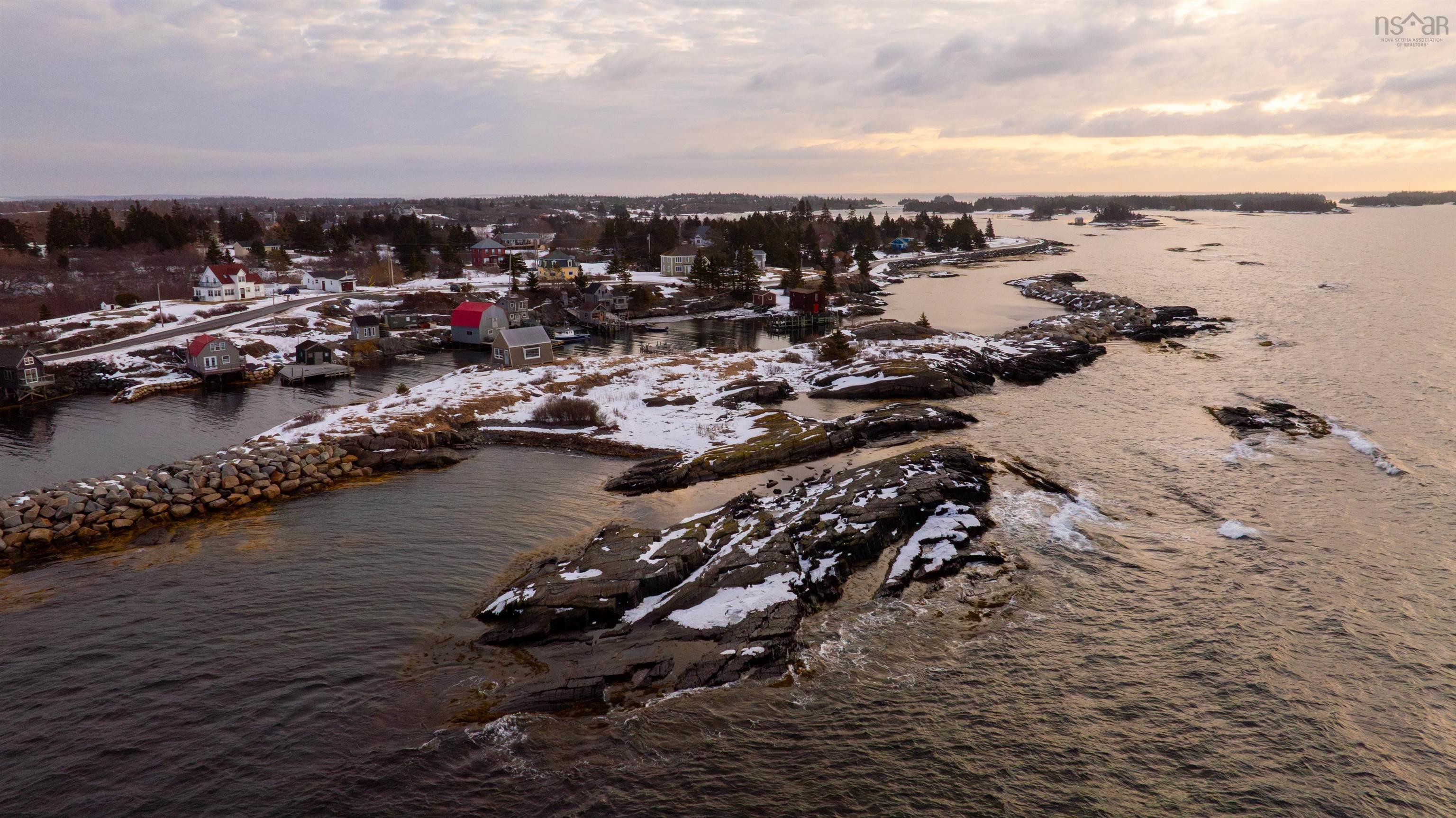 $669,000.00: 125 The Point Road, Blue Rocks