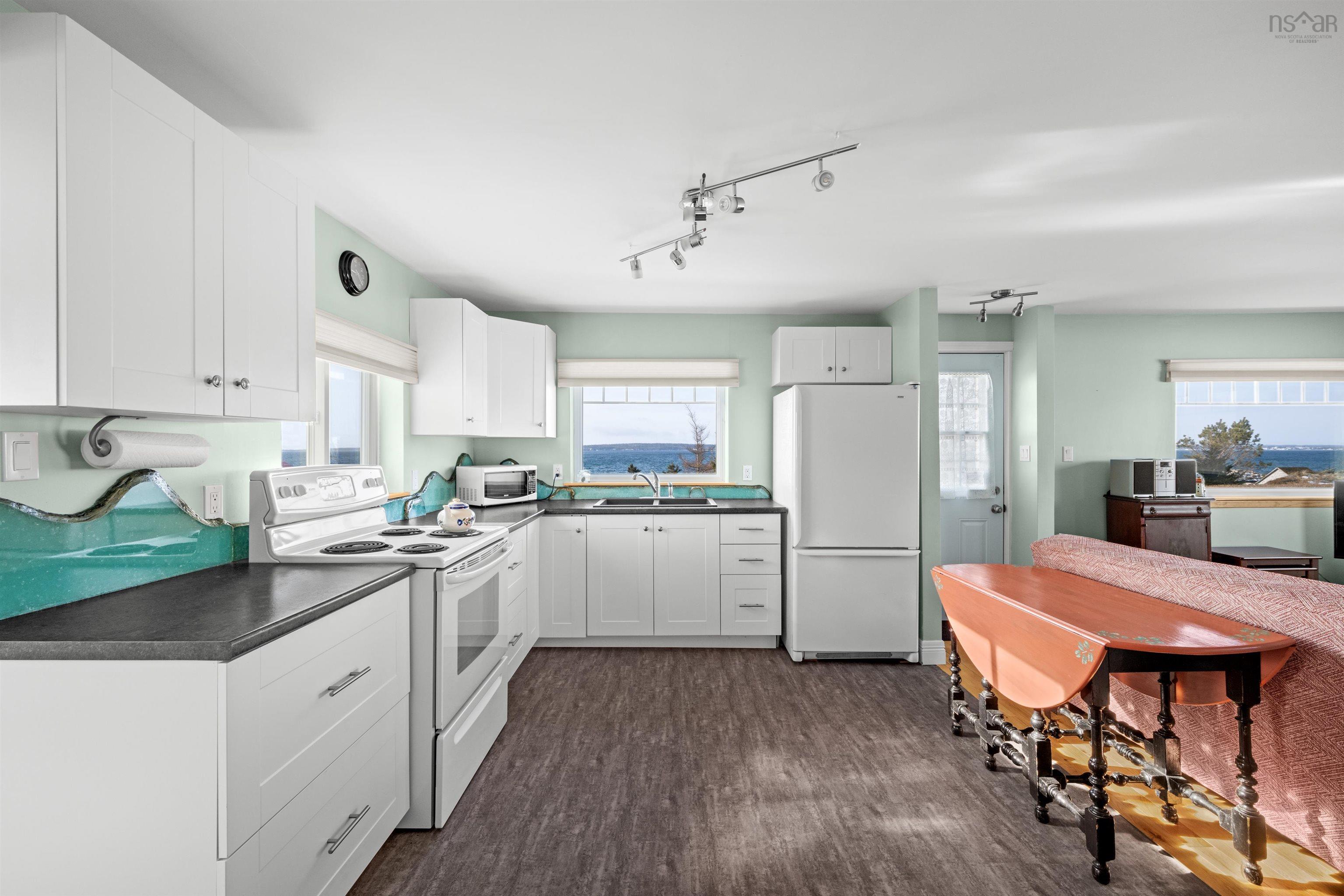 $669,000.00: 125 The Point Road, Blue Rocks