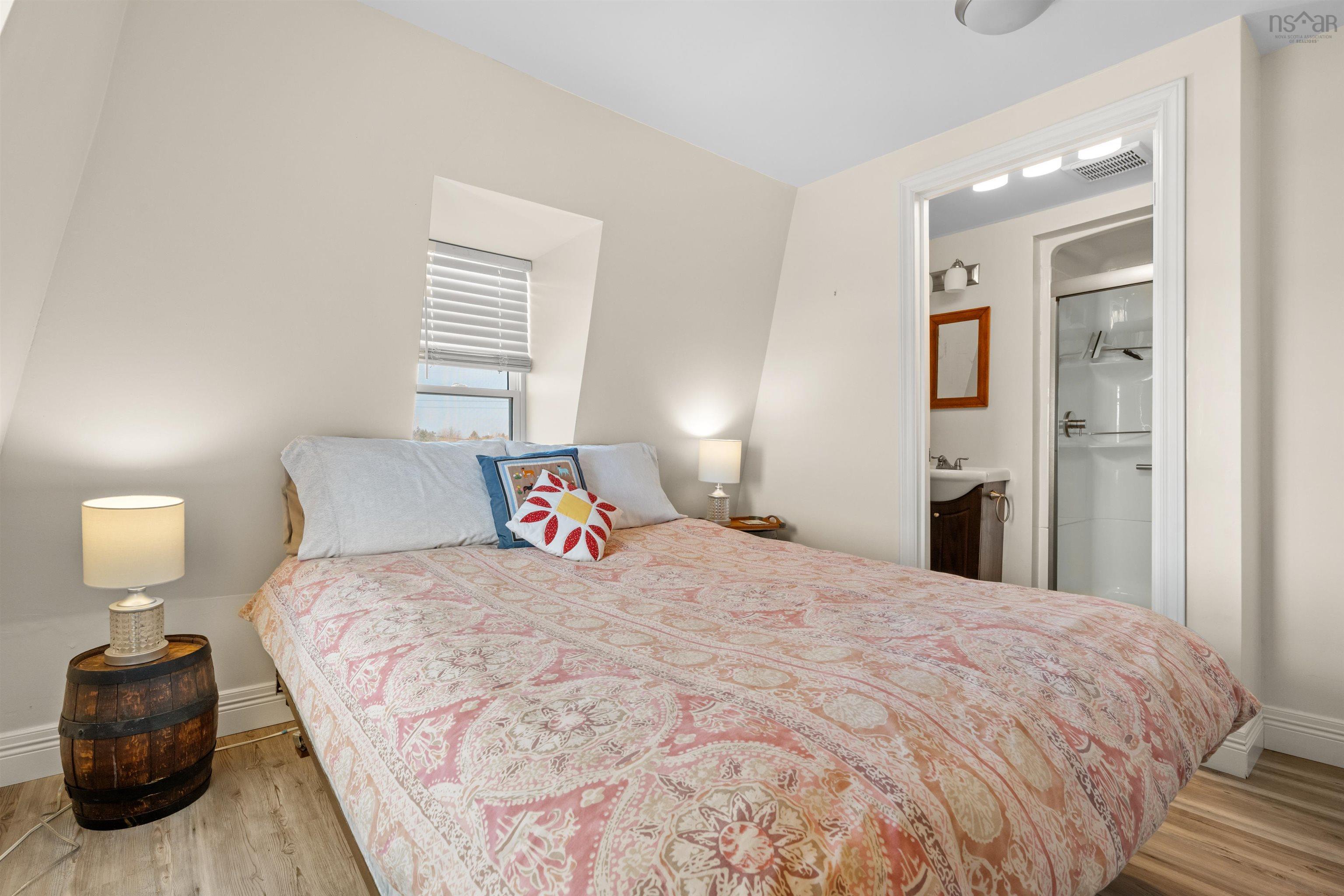 $669,000.00: 125 The Point Road, Blue Rocks