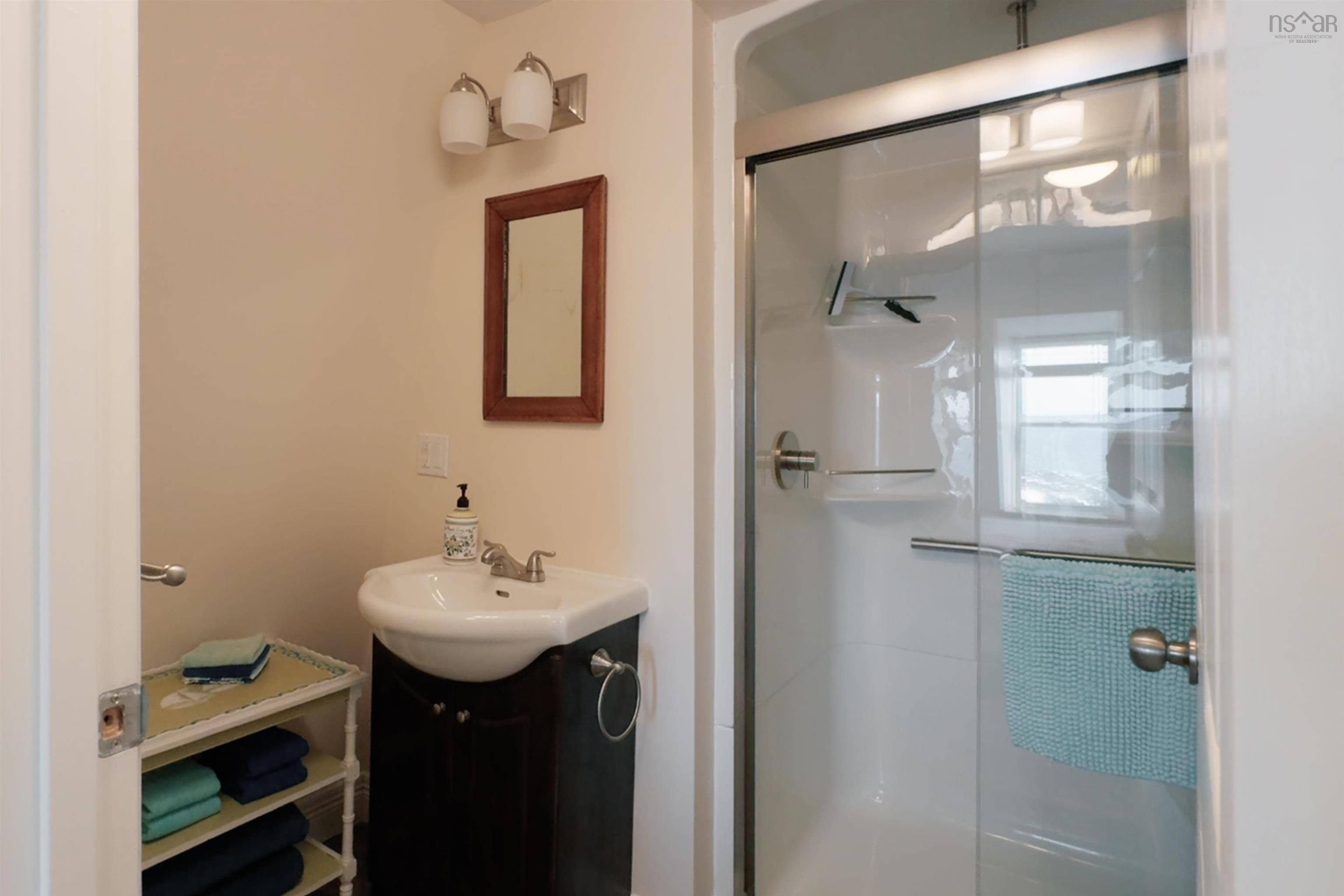 $669,000.00: 125 The Point Road, Blue Rocks