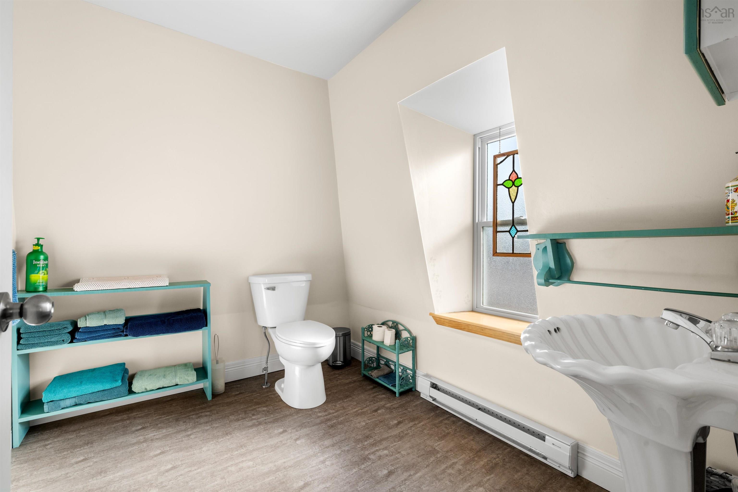 $669,000.00: 125 The Point Road, Blue Rocks