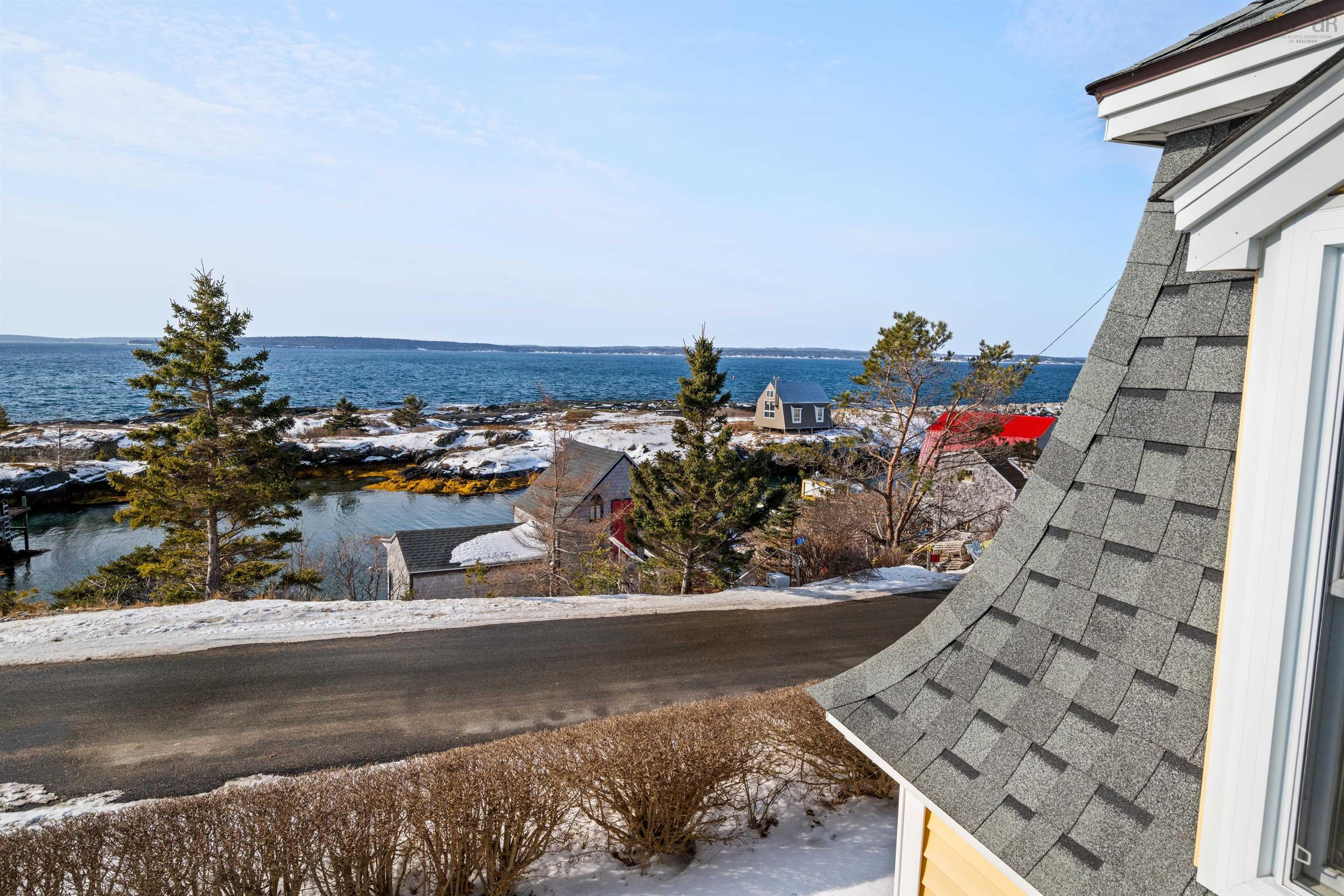 $669,000.00: 125 The Point Road, Blue Rocks