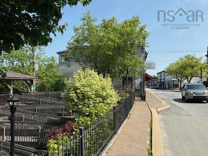 $999,999.00: 620 King Street, Bridgewater