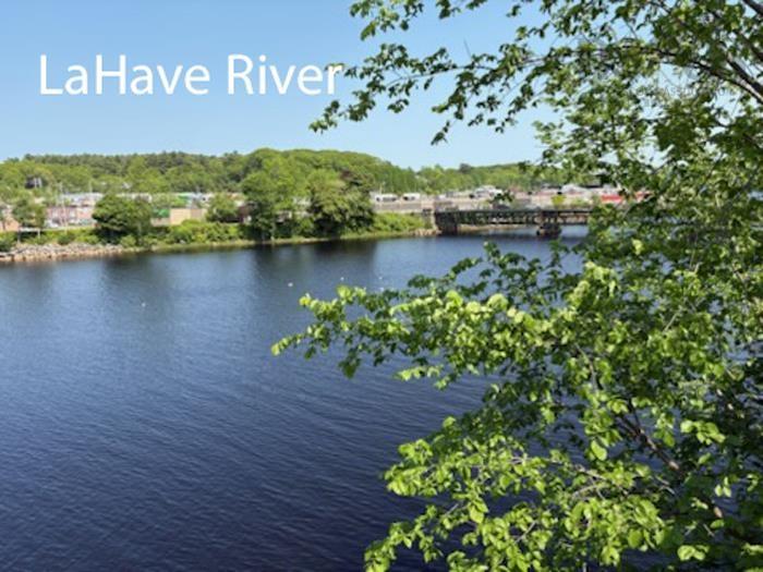 $999,999.00: 620 King Street, Bridgewater