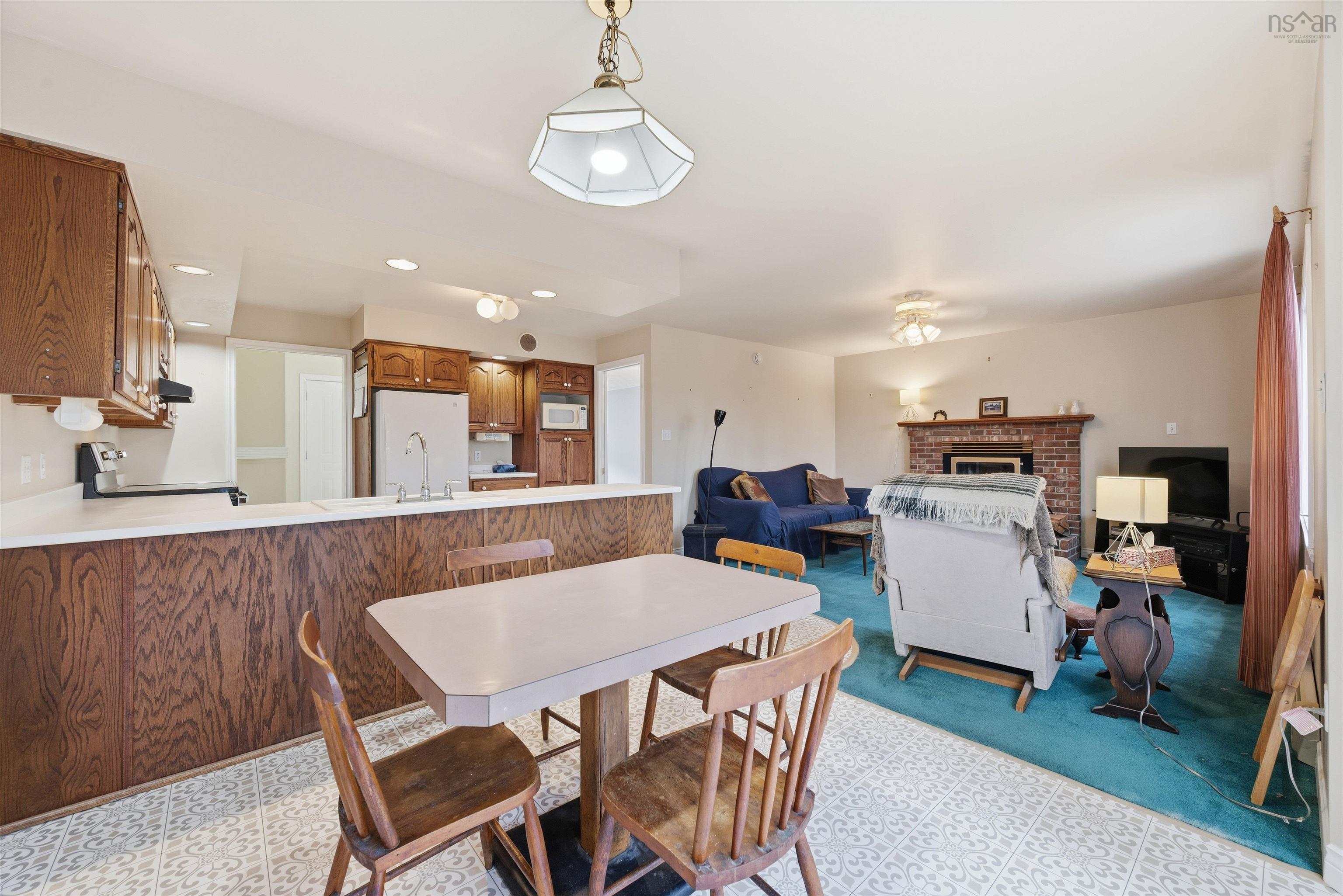 $729,900.00: 331 Moirs Mill Road, Bedford